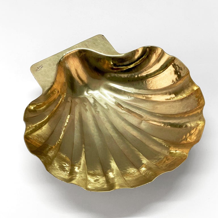 Renzo Cassetti Midcentury Italian Handmade Brass Shell-Shaped Bowl ...