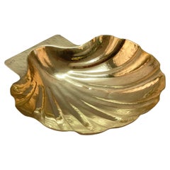 Renzo Cassetti Midcentury Italian Handmade Brass Shell-Shaped Bowl, 1960s