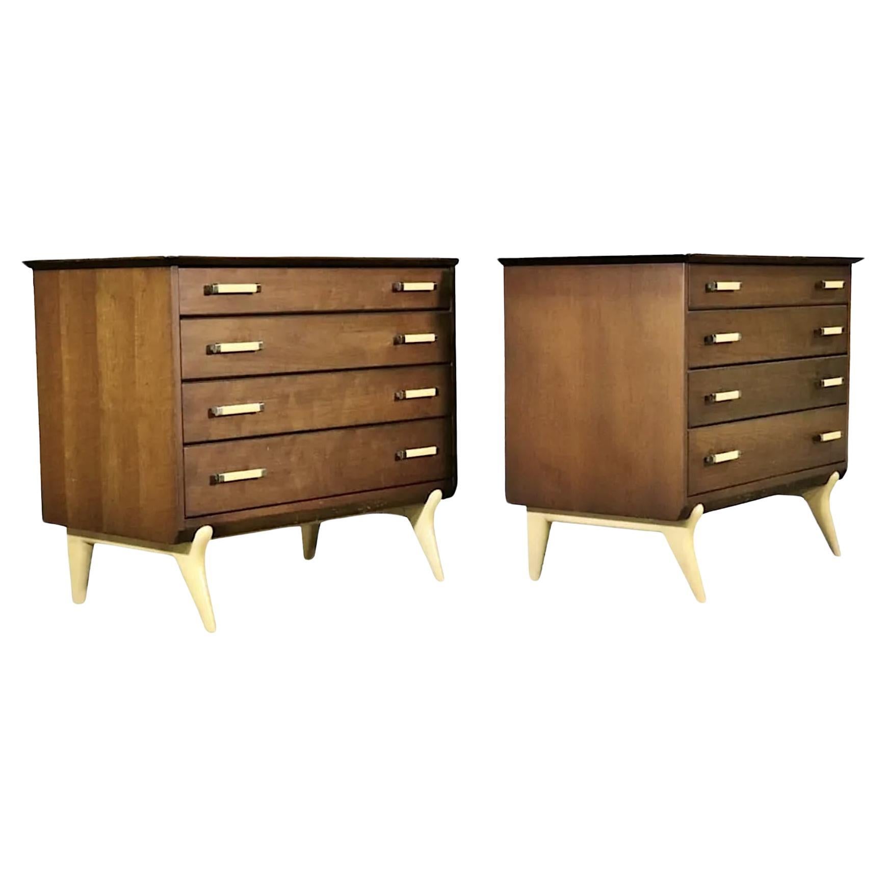 Renzo Rutili Commodes and Chests of Drawers