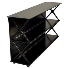 Renzo Rutili para Johnson Furniture Co. 1950 Librería baja de dos estantes en forma de X