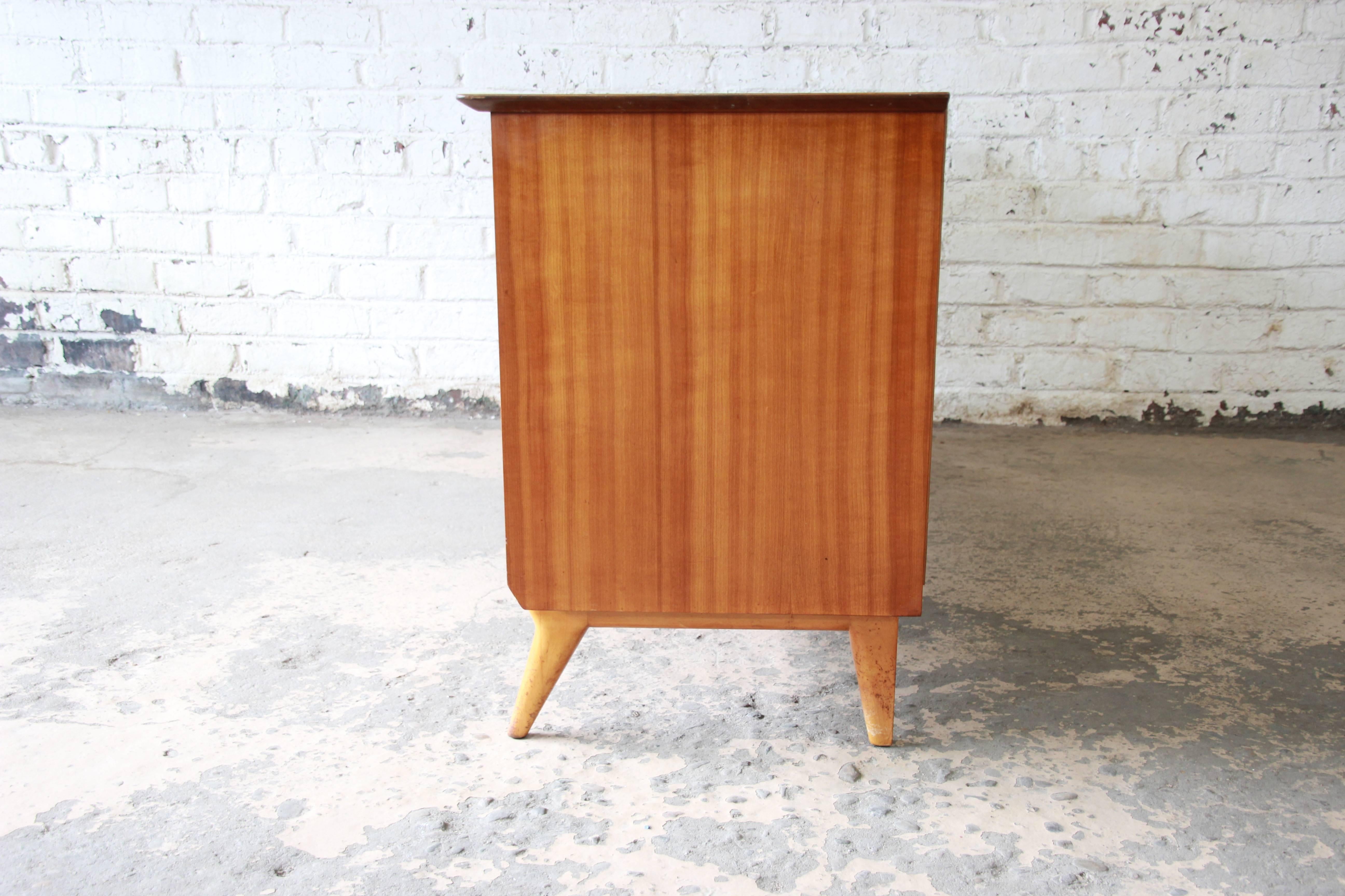 Renzo Rutili for Johnson Furniture Co. Mid-Century Modern Sideboard Credenza 12