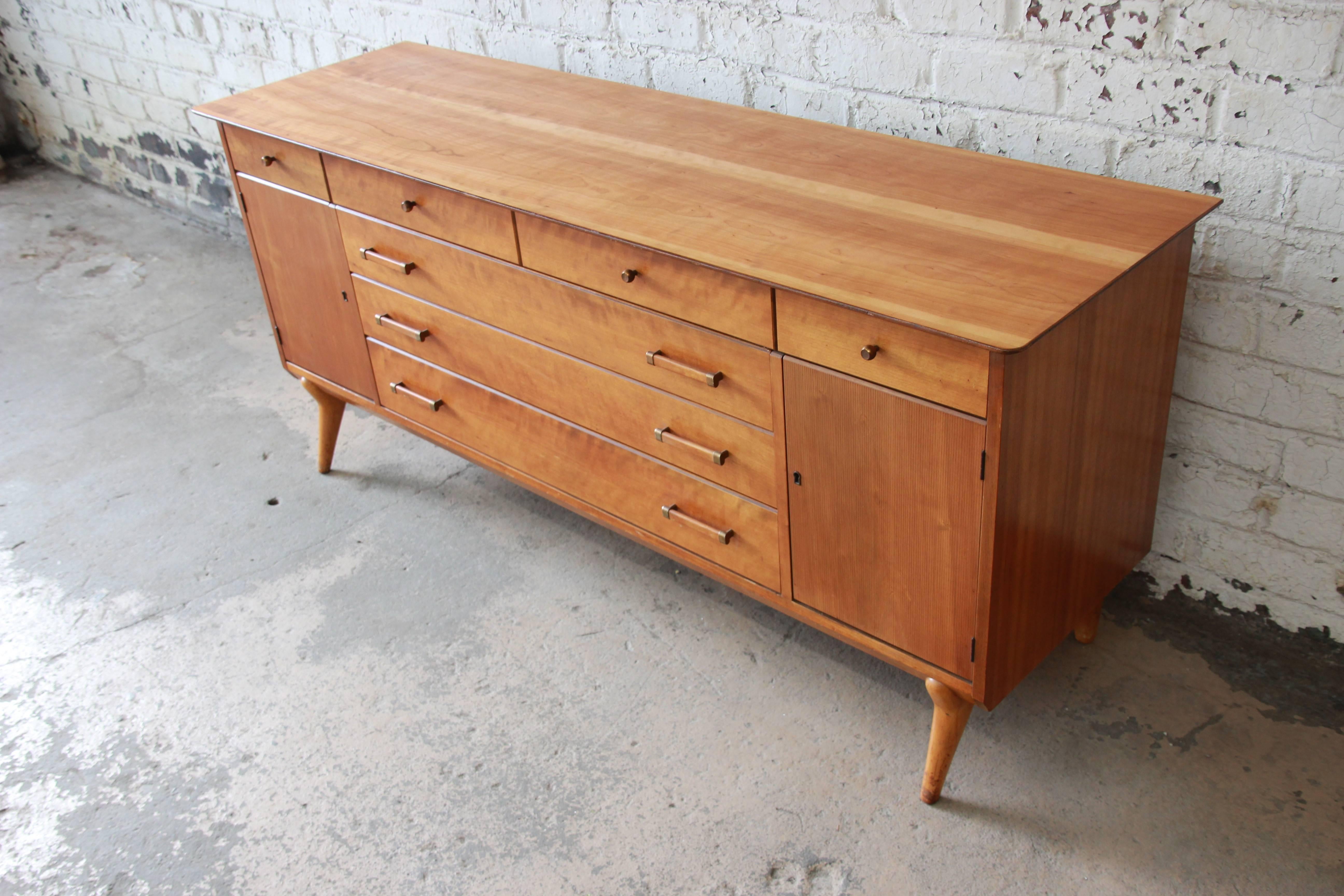 renzo rutili johnson furniture