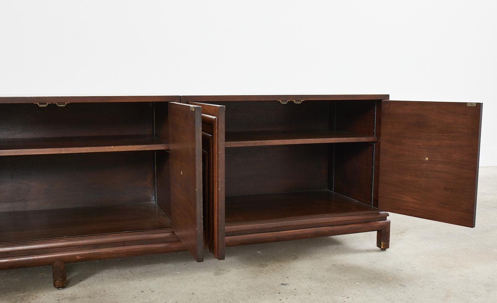 Renzo Rutili for Johnson Furniture Walnut Cabinet Credenza For Sale 3