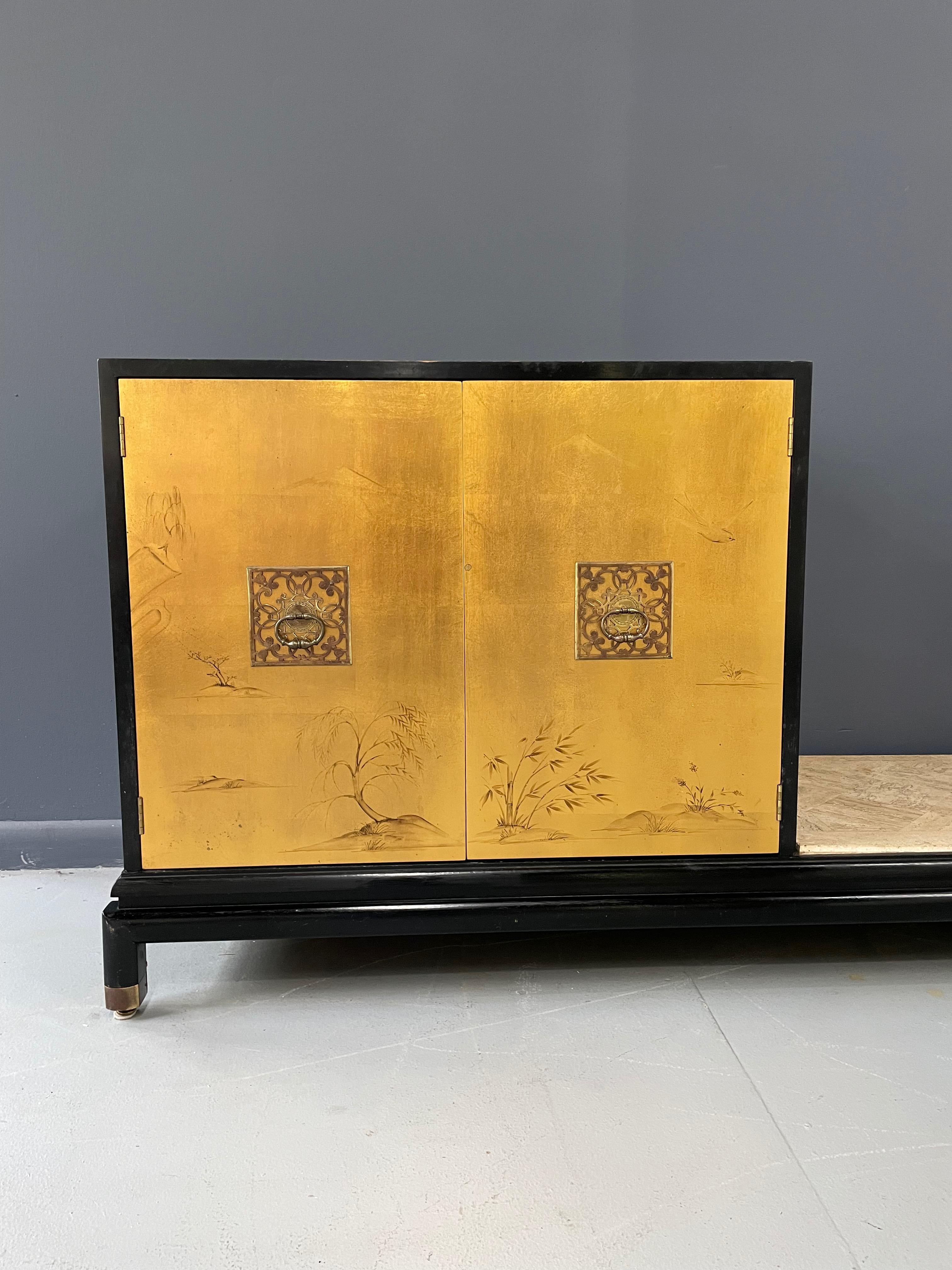 Renzo Rutili Lacquer & Gold Leaf Credenza for Johnson Furniture Mid Century In Good Condition In Philadelphia, PA