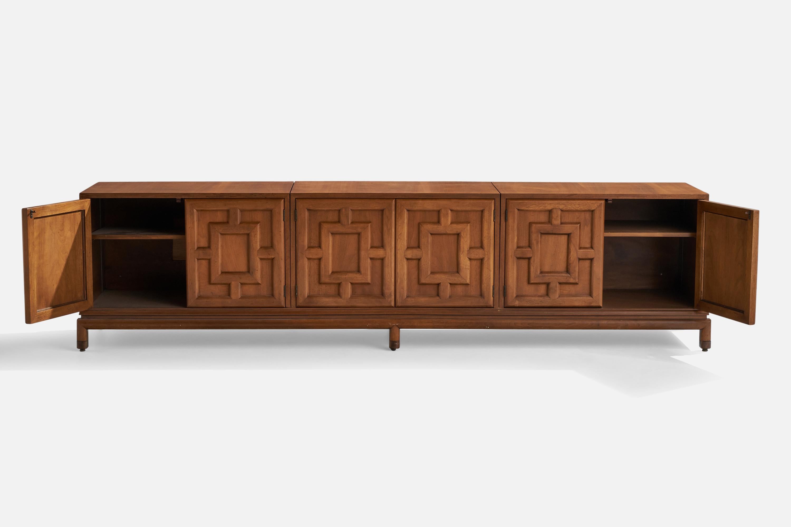 Renzo Rutili, Long Cabinet, Oak, Brass, USA, 1950s In Good Condition For Sale In High Point, NC