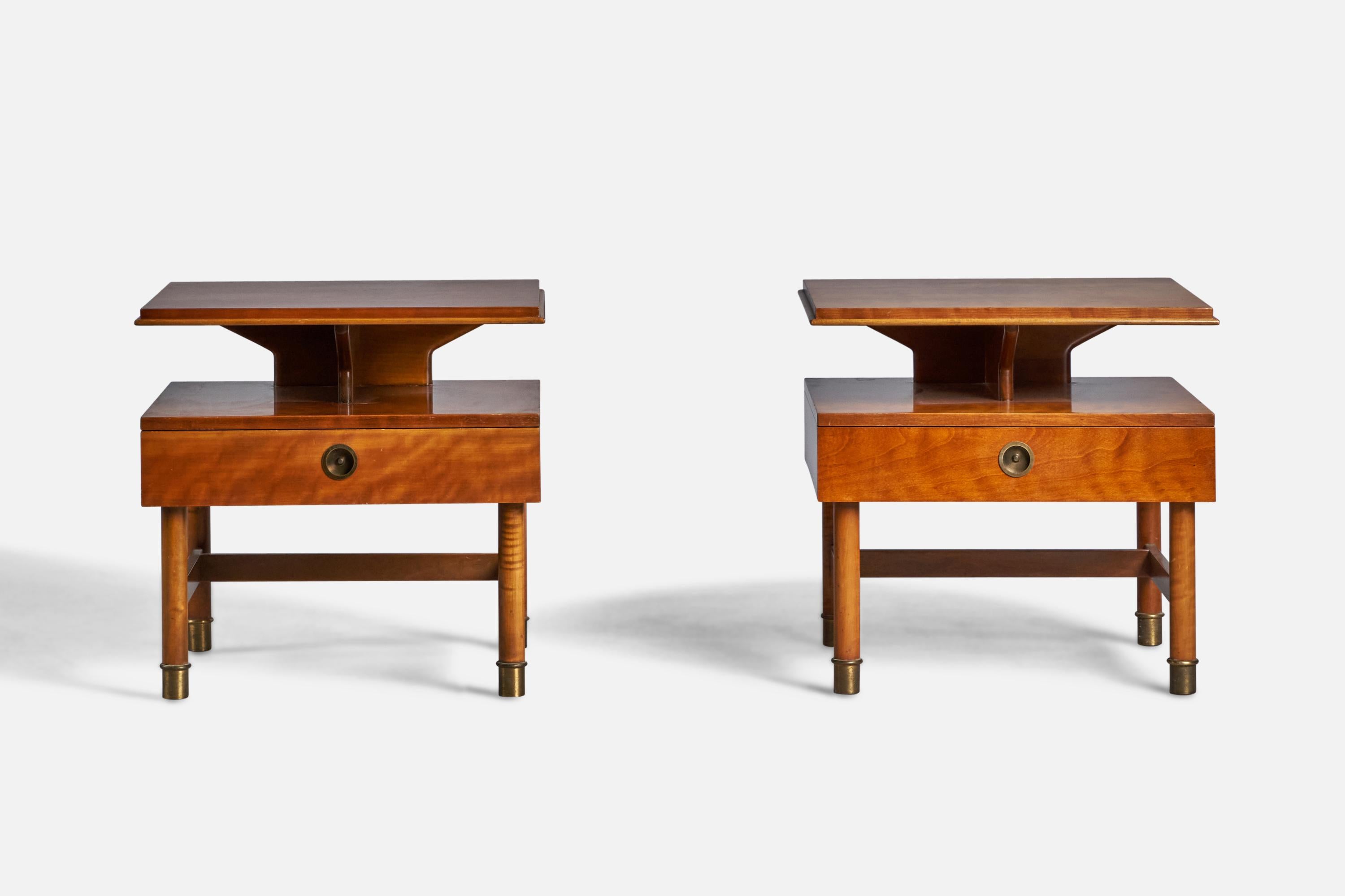 American Renzo Rutili, Nightstands, Mahogany, Maple, Brass, USA, 1950s For Sale