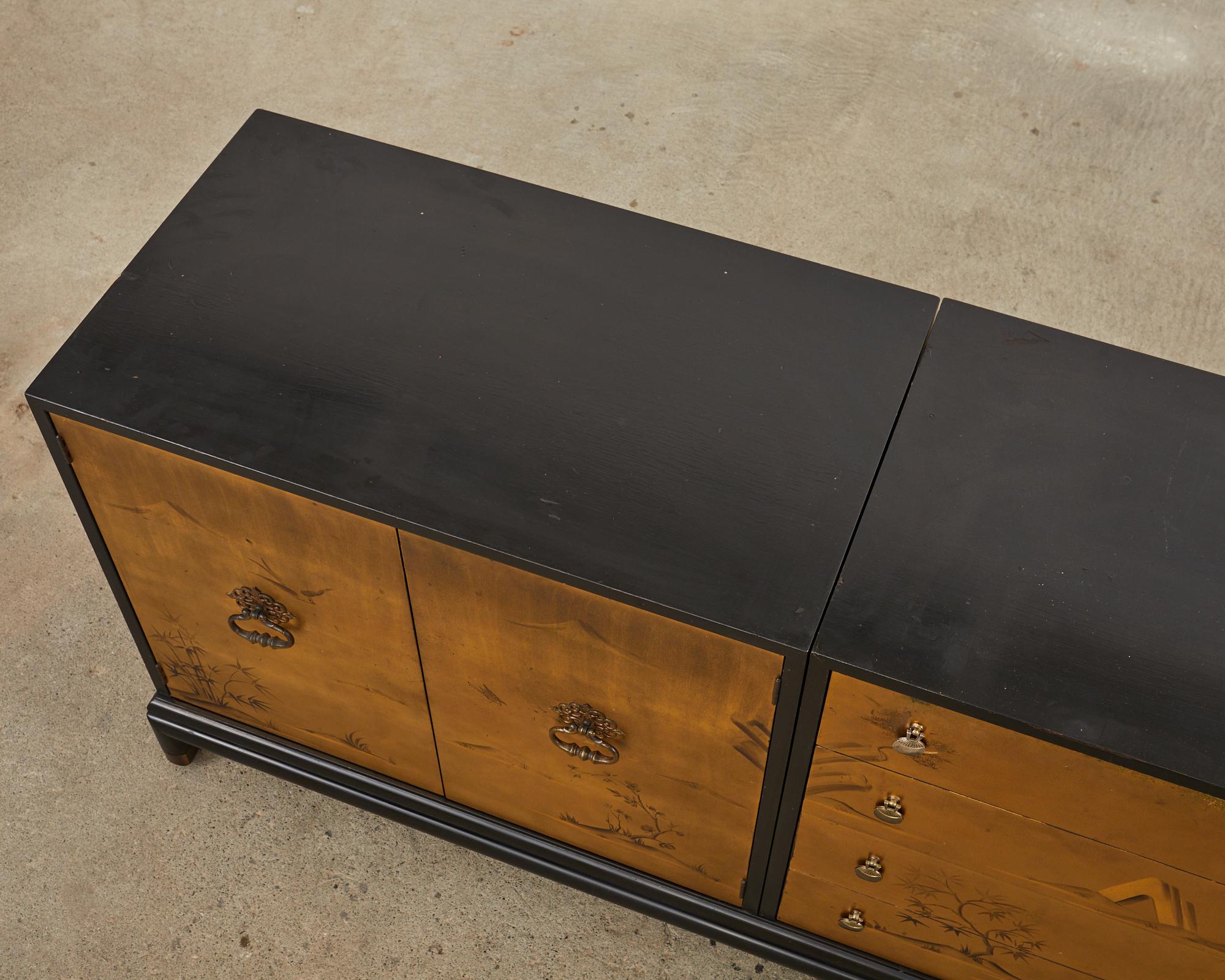 20th Century Renzo Rutilli Chinoiserie Decorated Gold Leaf Cabinet Credenza For Sale