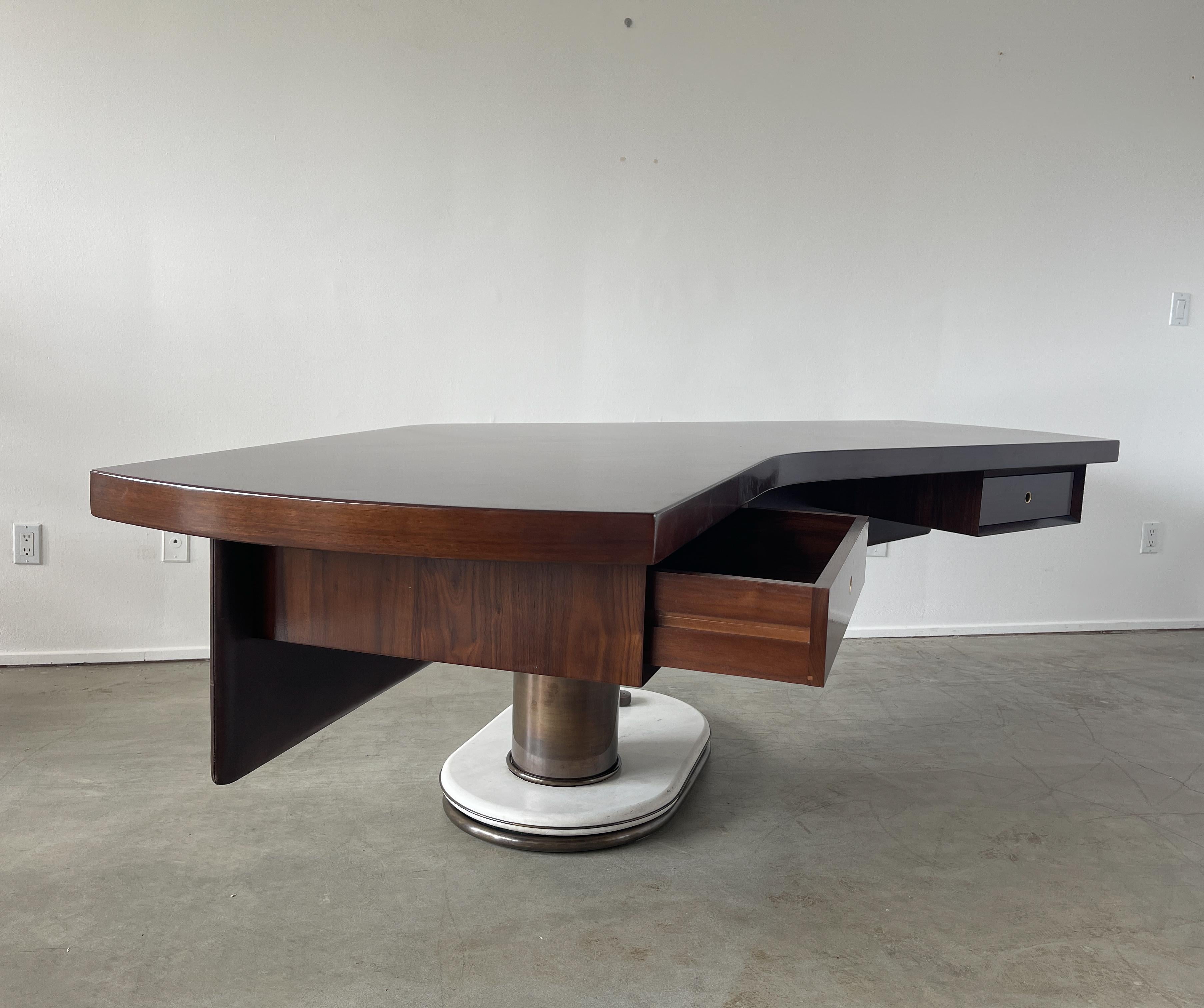 Schirolli-Schreibtisch von Renzo Schirolli im Zustand „Gut“ in Beverly Hills, CA