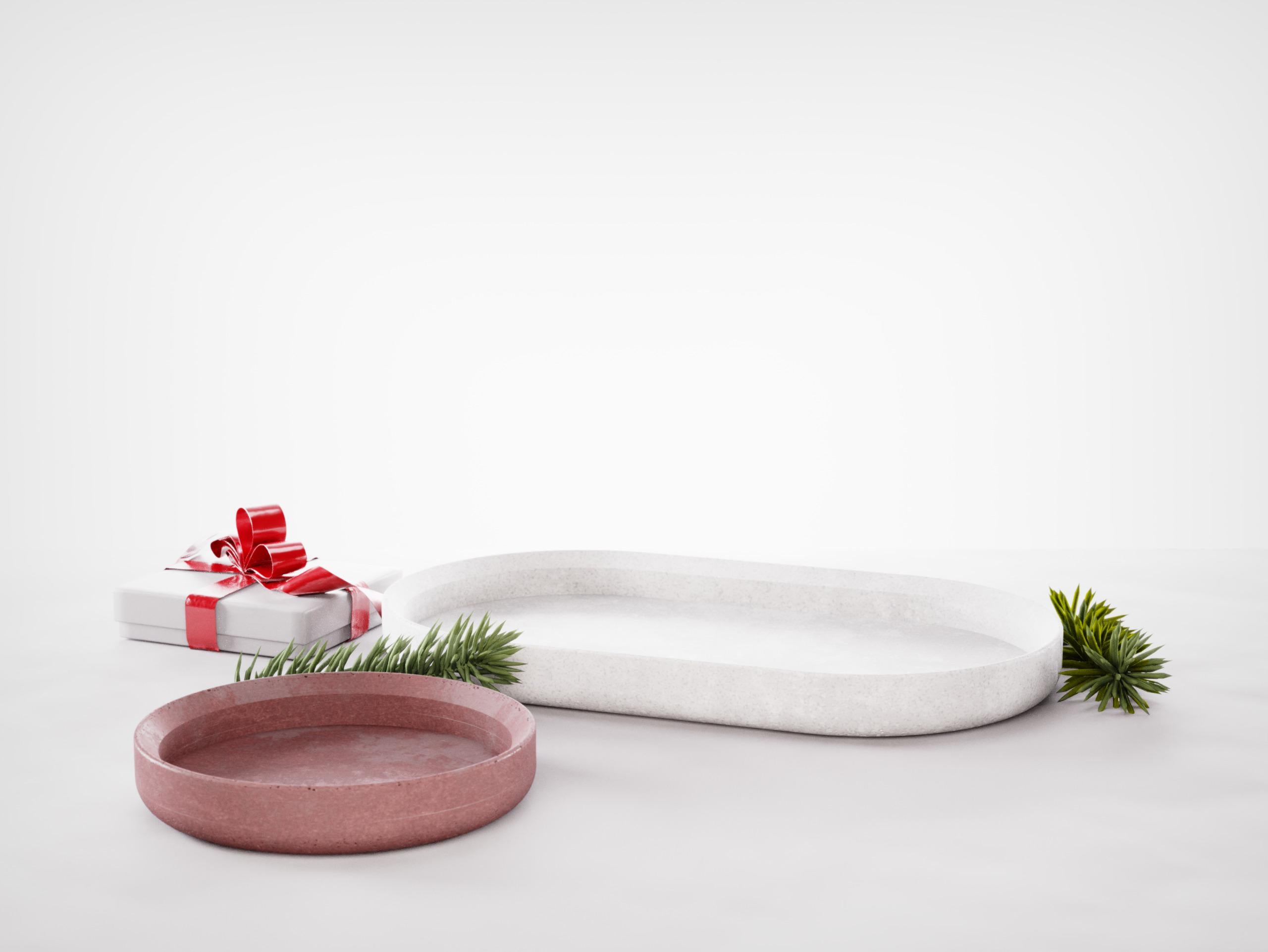 Modern Renzo Set Concrete Tray Made In Italy White&Red Cement Christmas Edition For Sale
