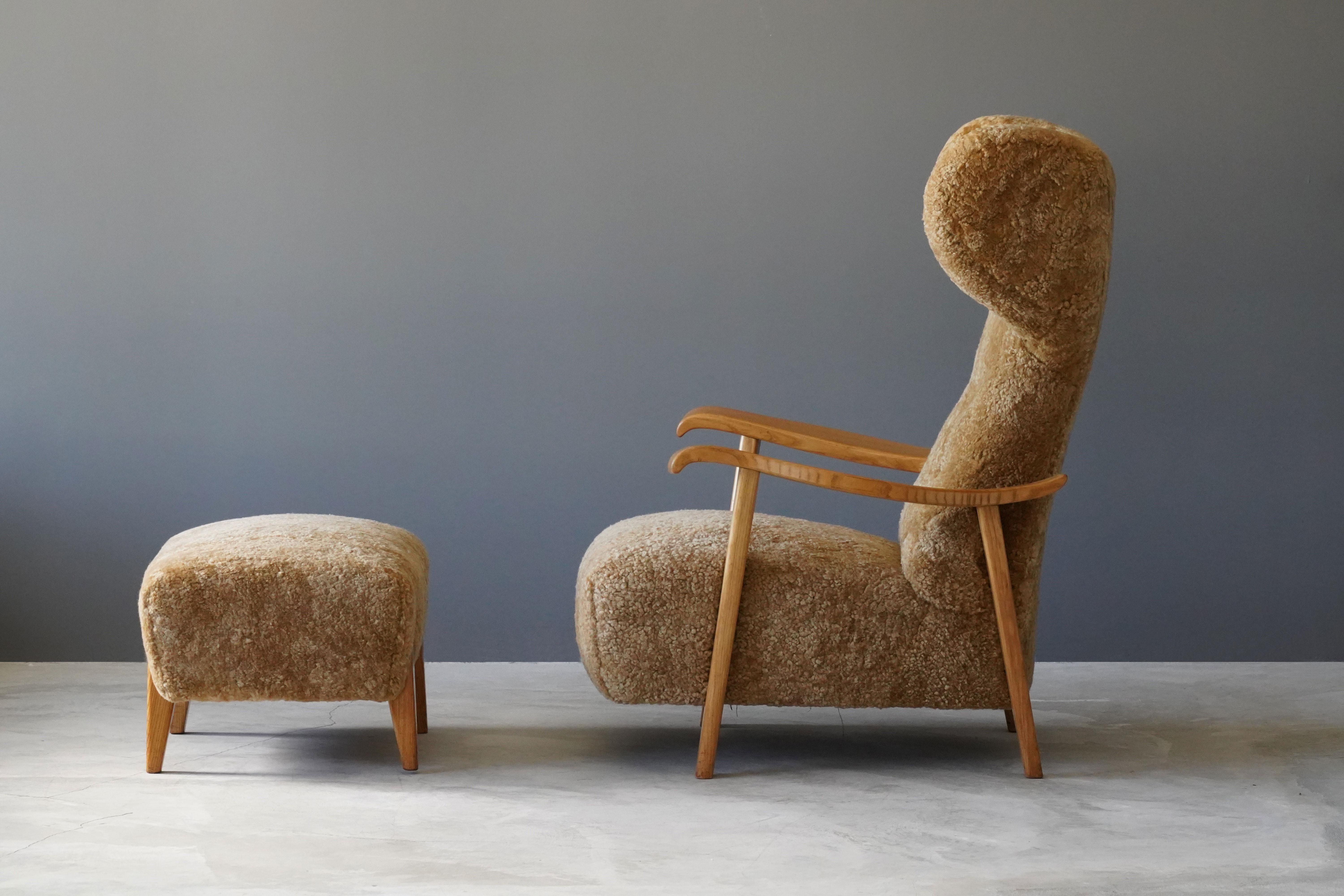 Italian Renzo Zavanella (Attribution) Lounge Chair, Ottoman, Sheepskin, Oak, Italy 1940s