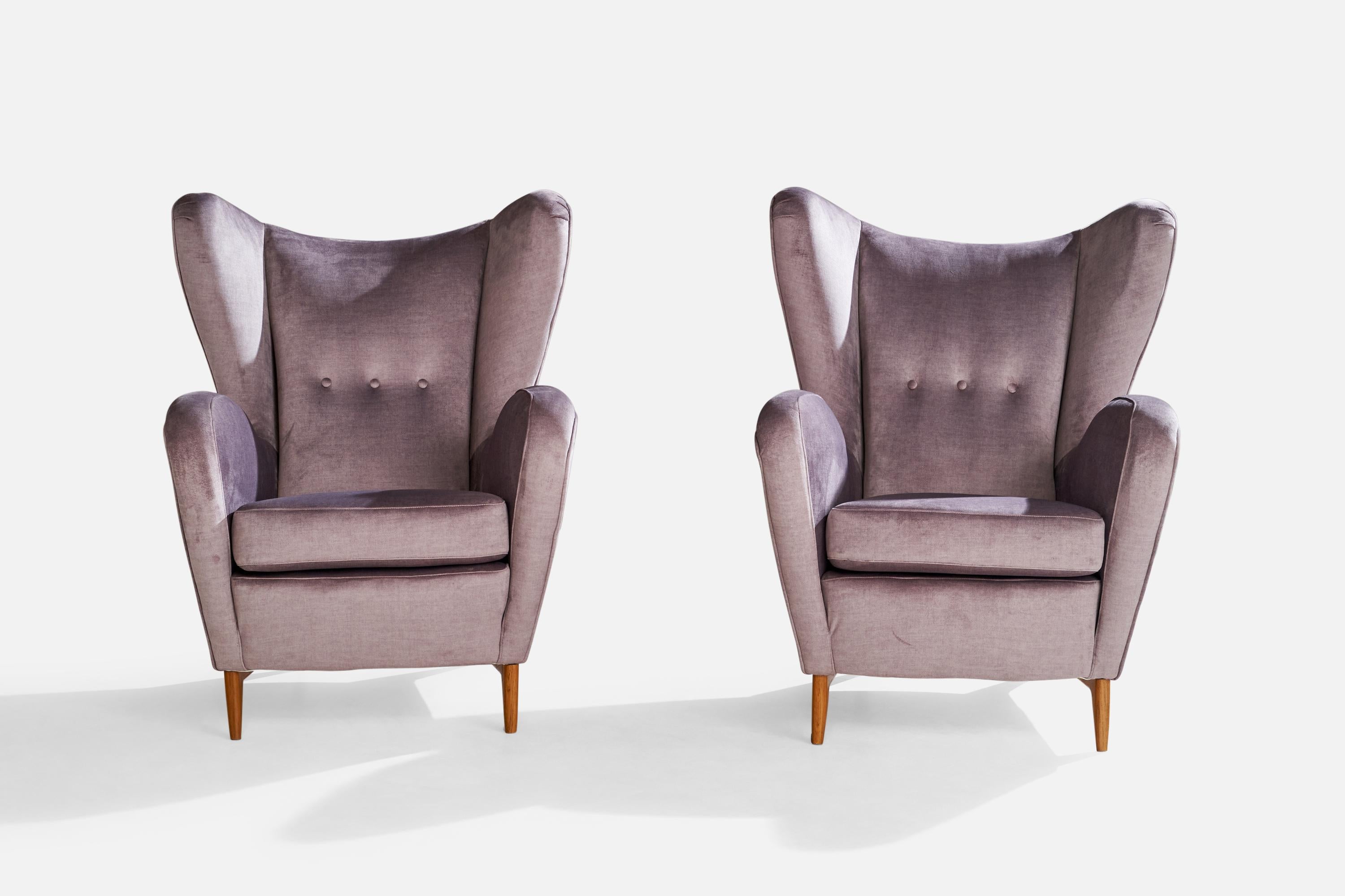 italien Attribution Renzo Zavenella, chaises longues, velours, bois, Italie, années 1940 en vente