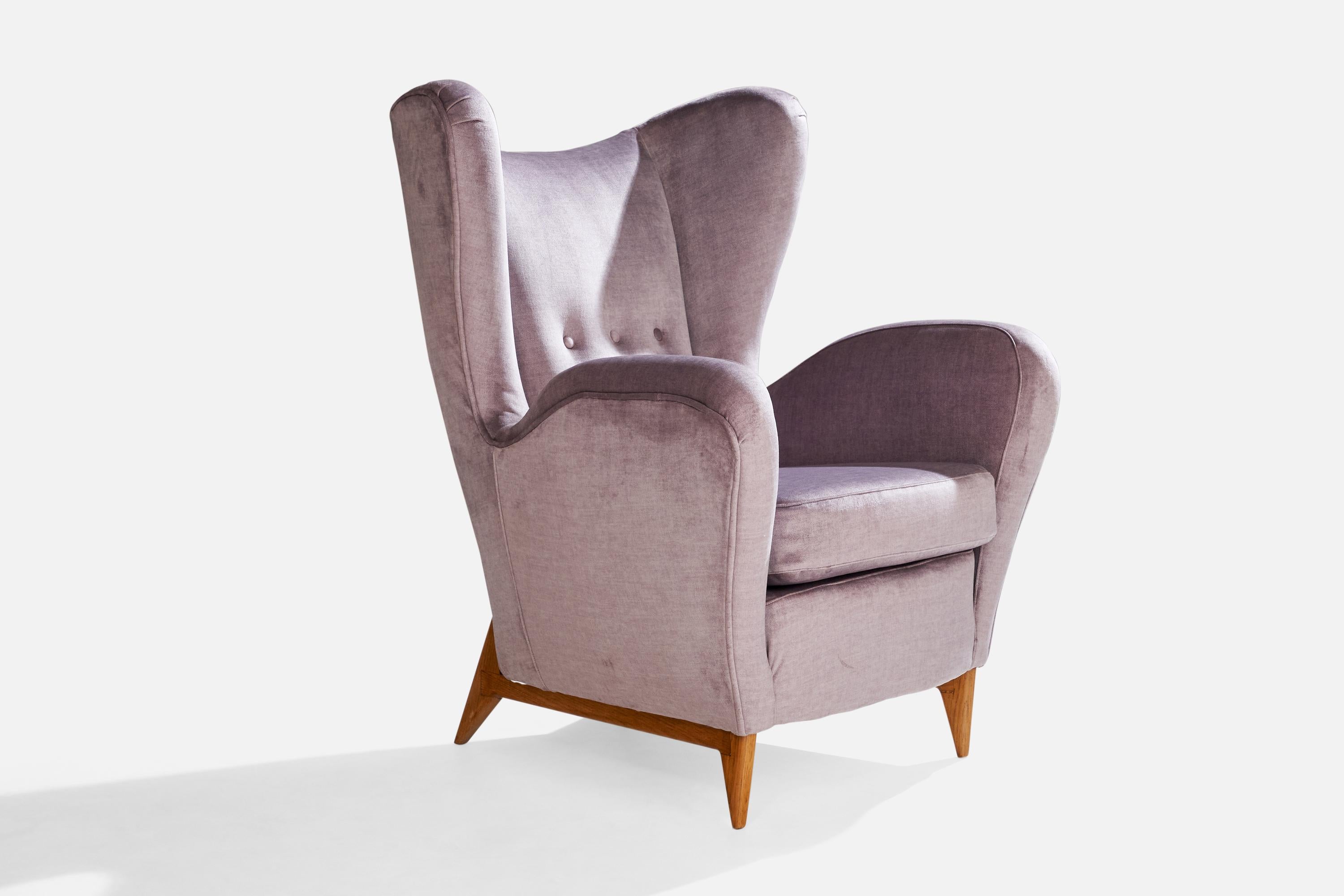 Milieu du XXe siècle Attribution Renzo Zavenella, chaises longues, velours, bois, Italie, années 1940 en vente