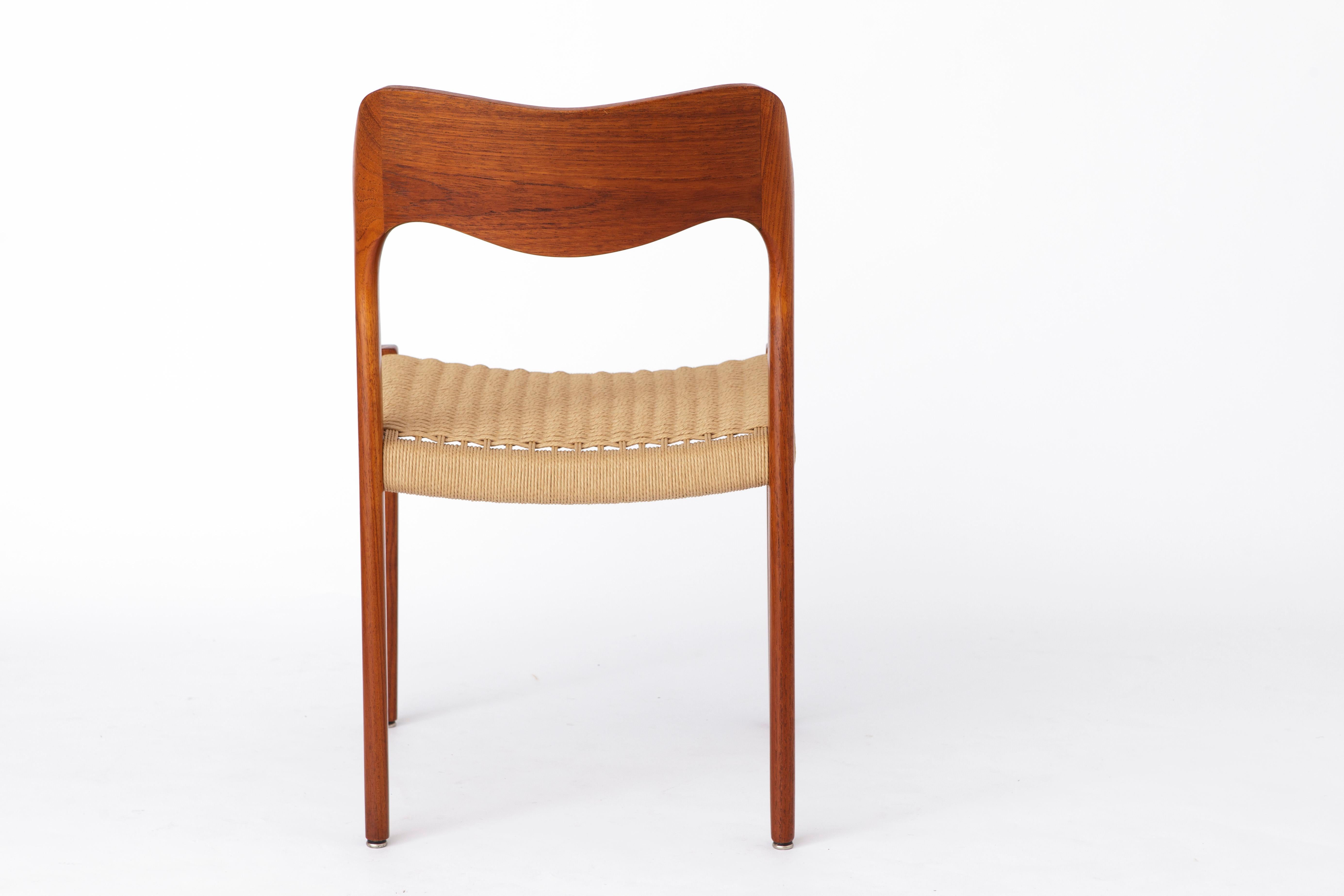 Mid-20th Century Repaired - 1 of 2 Niels Moller Chairs, model 71, Teak, 1950s, Vintage For Sale
