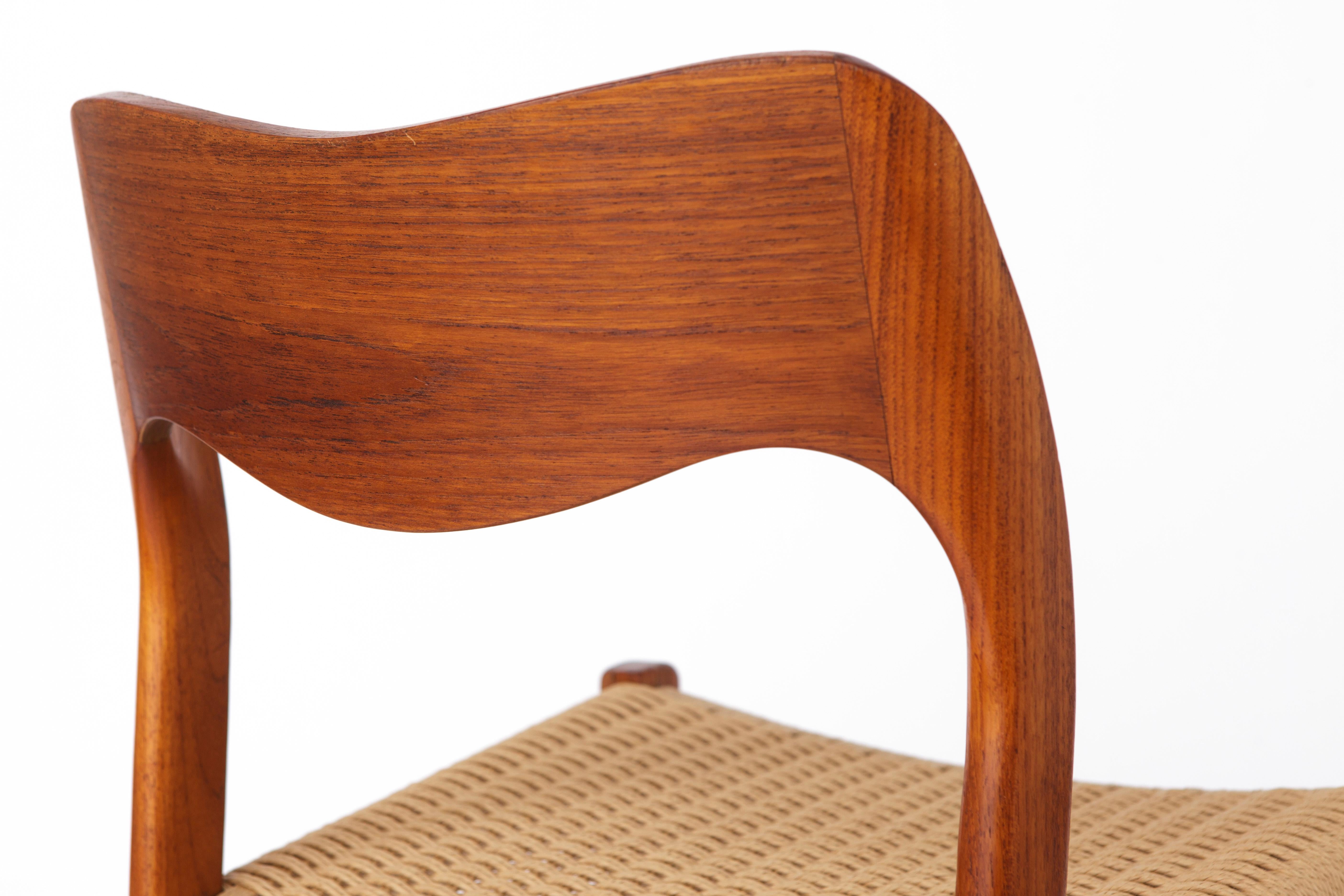 Repaired - 1 of 2 Niels Moller Chairs, model 71, Teak, 1950s, Vintage For Sale 1