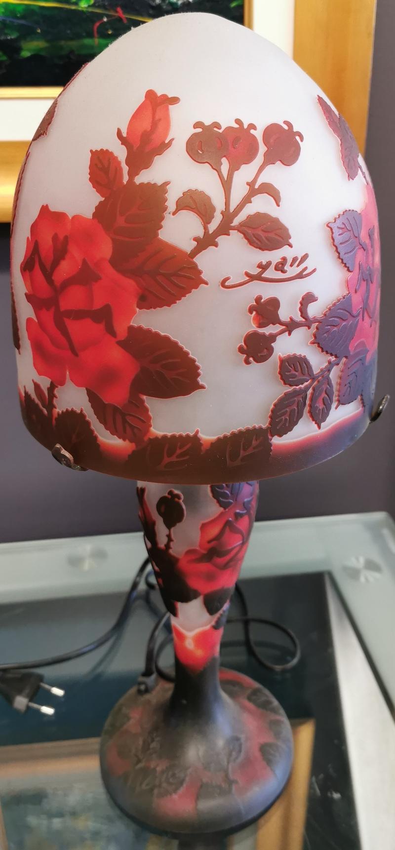 Replica Galle style lamp
La Rose Rouge Lampe Nouveau pate de verre style Galle.
Our eclectic stock crosses cultures, continents, styles and famous names.
  