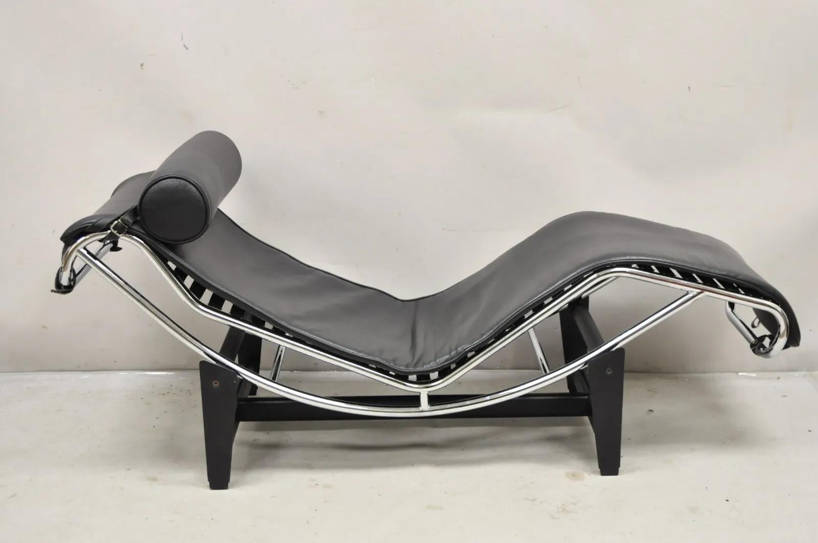 Replica Le Corbusier LC4 Style Chaise Lounge Chair in Black Leather with Adjustable Form. Circa Late 20th Century - Early 21st Century. Measurements: 27