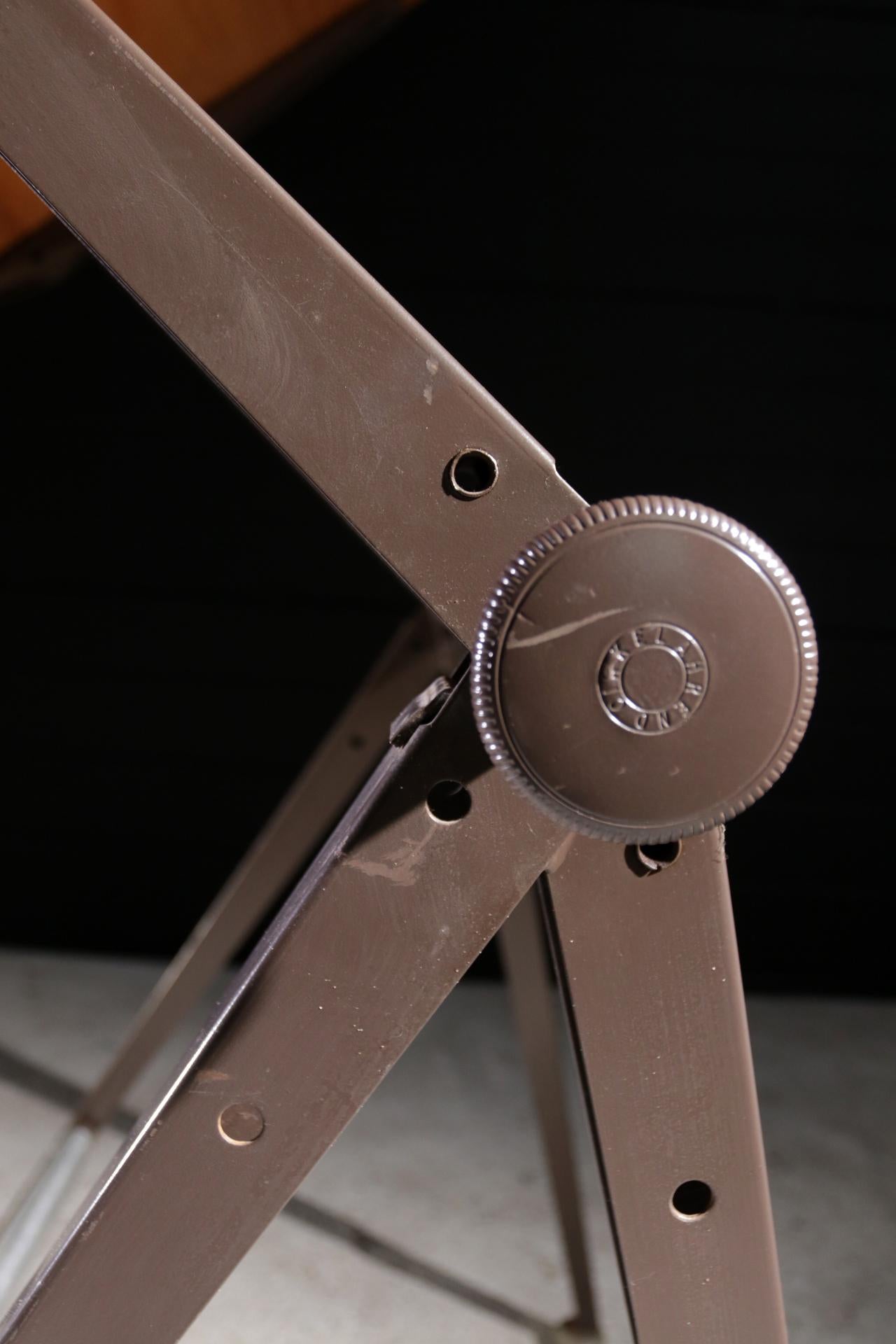 Reply Architect drafting table Friso Kramer - Wim Rietveld Ahrend Cirkel 1959 1