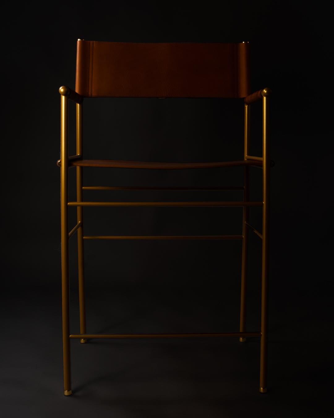 Tabouret de bar Repose w. Dossier, cuir tan et cadre à revêtement poudré en laiton vieilli en vente 7