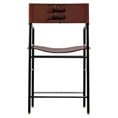 Tabouret de bar contemporain classique avec dossier en cuir brun foncé et métal en caoutchouc noir