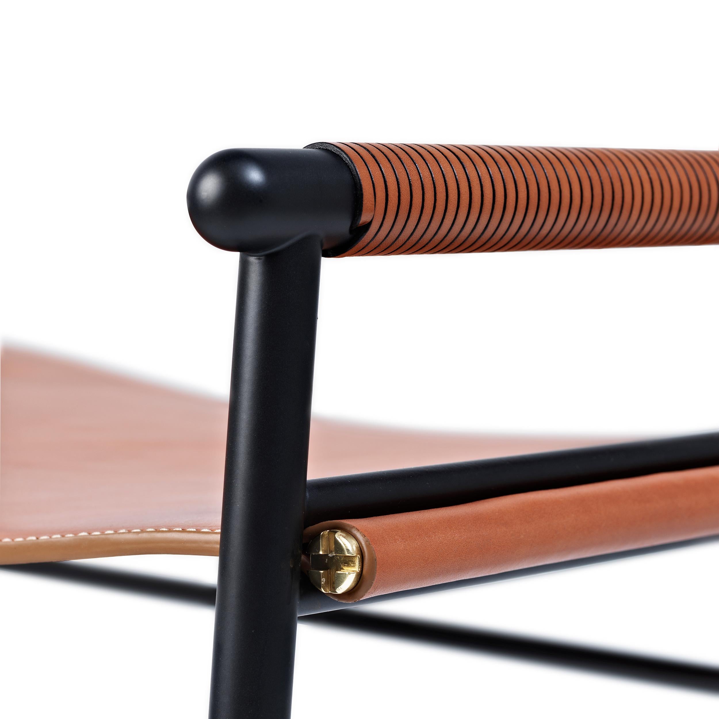 Mid-Century Modern Tabouret de bar Classic Contemporary Leather Natural Tobacco Leather & Black Rubber Metal en vente