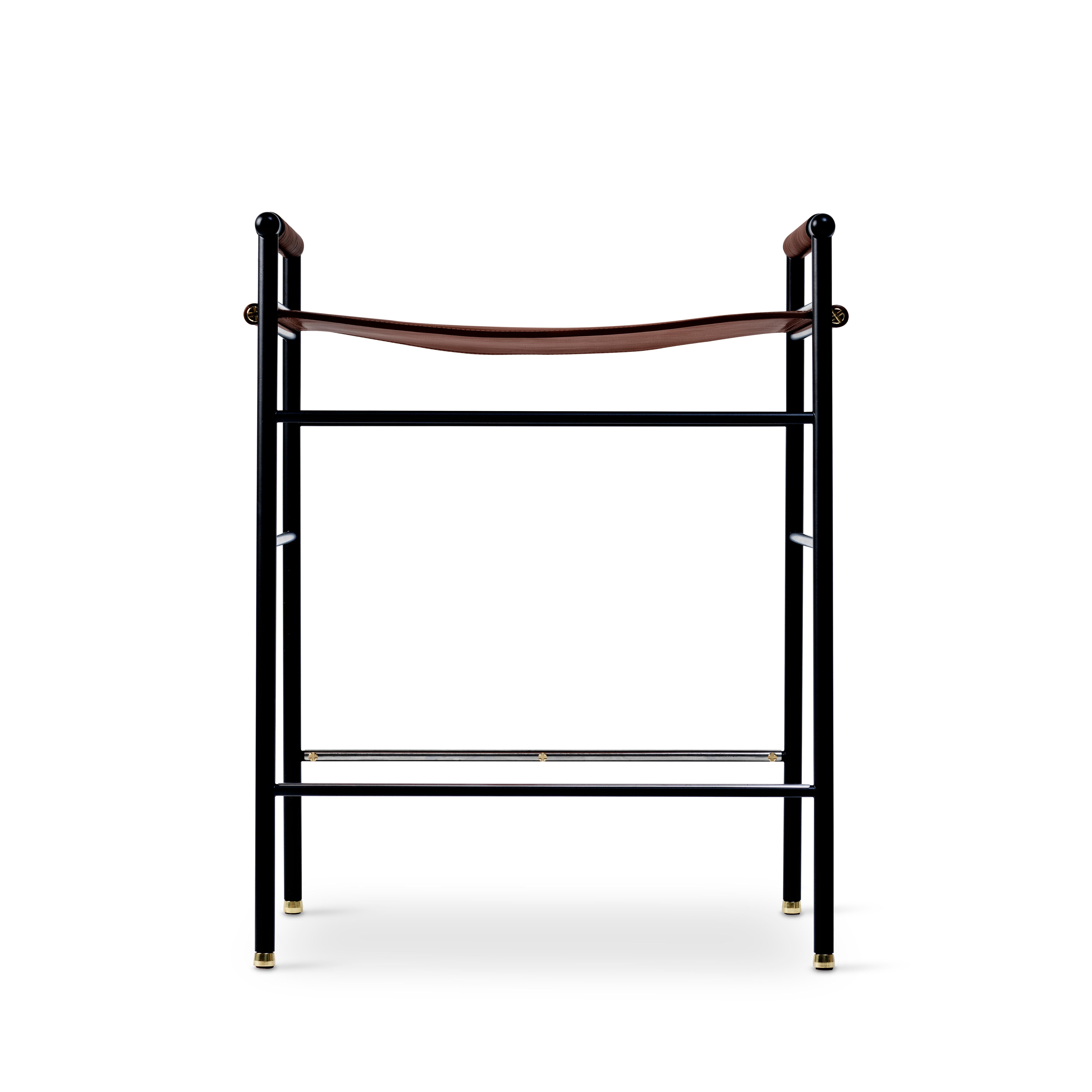 Industriel Tabouret de comptoir contemporain «pose » marron foncé avec cadre en caoutchouc noir en vente