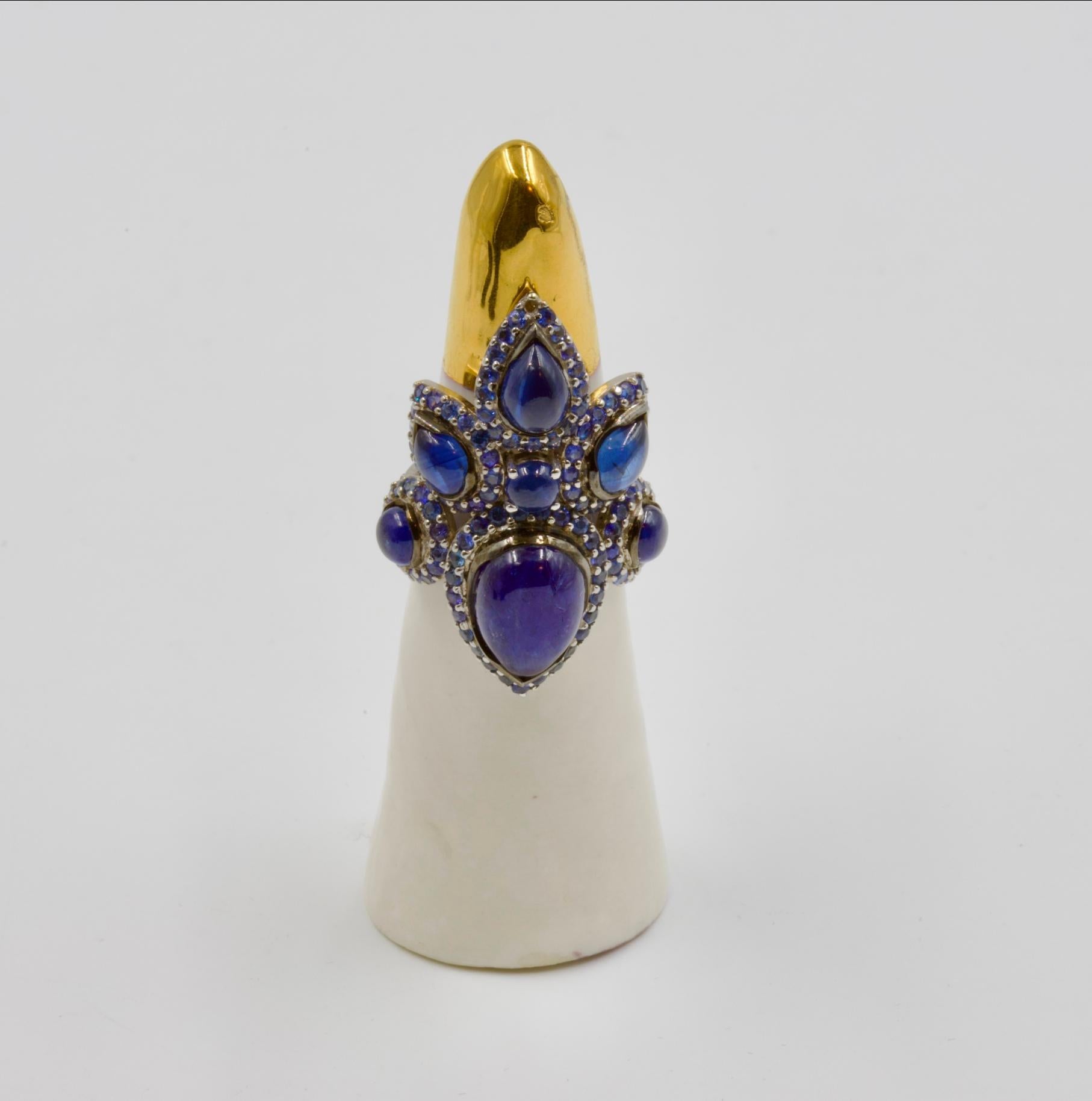 Women's Repossi Gold and Cabochon Sapphires Cluster Ring  For Sale