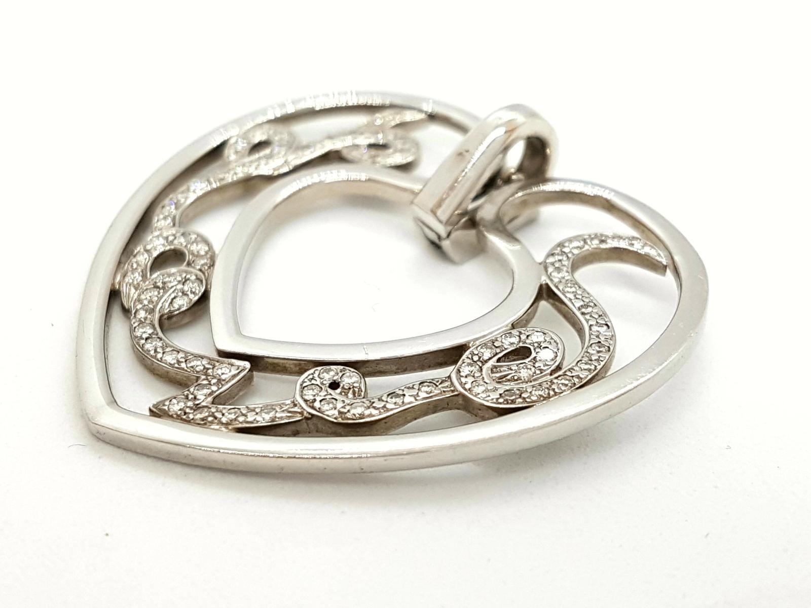 Repossi Collier à pendentif Love en or blanc et diamants Pour femmes en vente