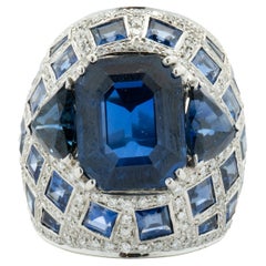 Repossi Platinum Sapphire and Diamond Cigar Ring