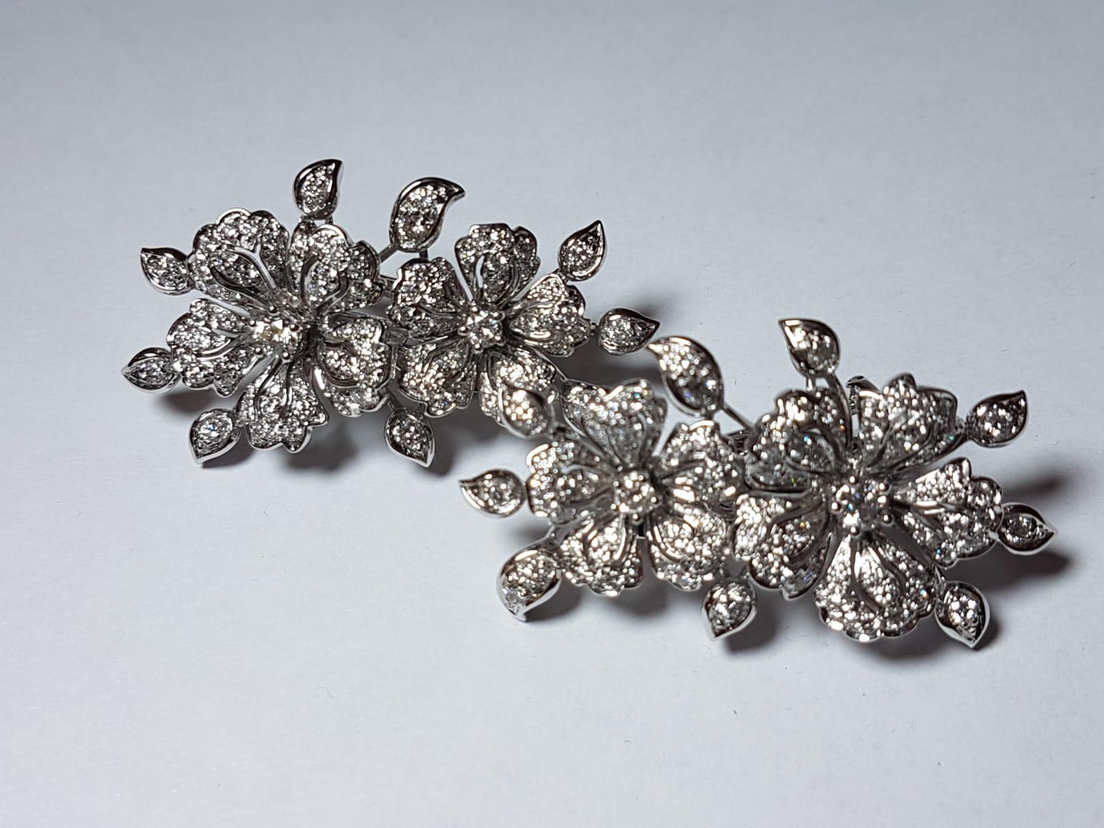 Women's Repossi White Gold Diamond Stud Earrings For Sale