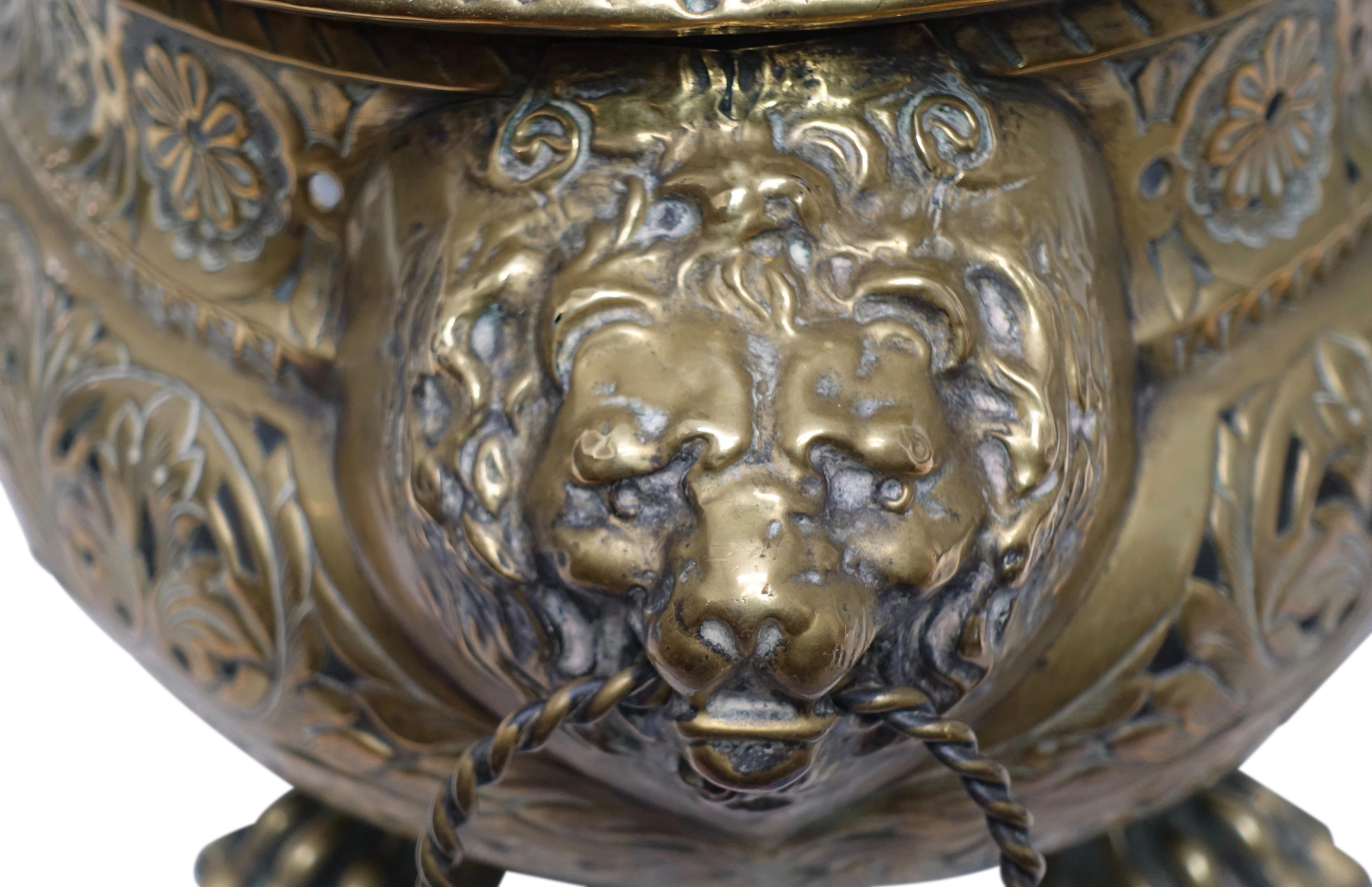 19th Century Repousse Brass Jardinière with Lion Head Handles, English, circa 1800