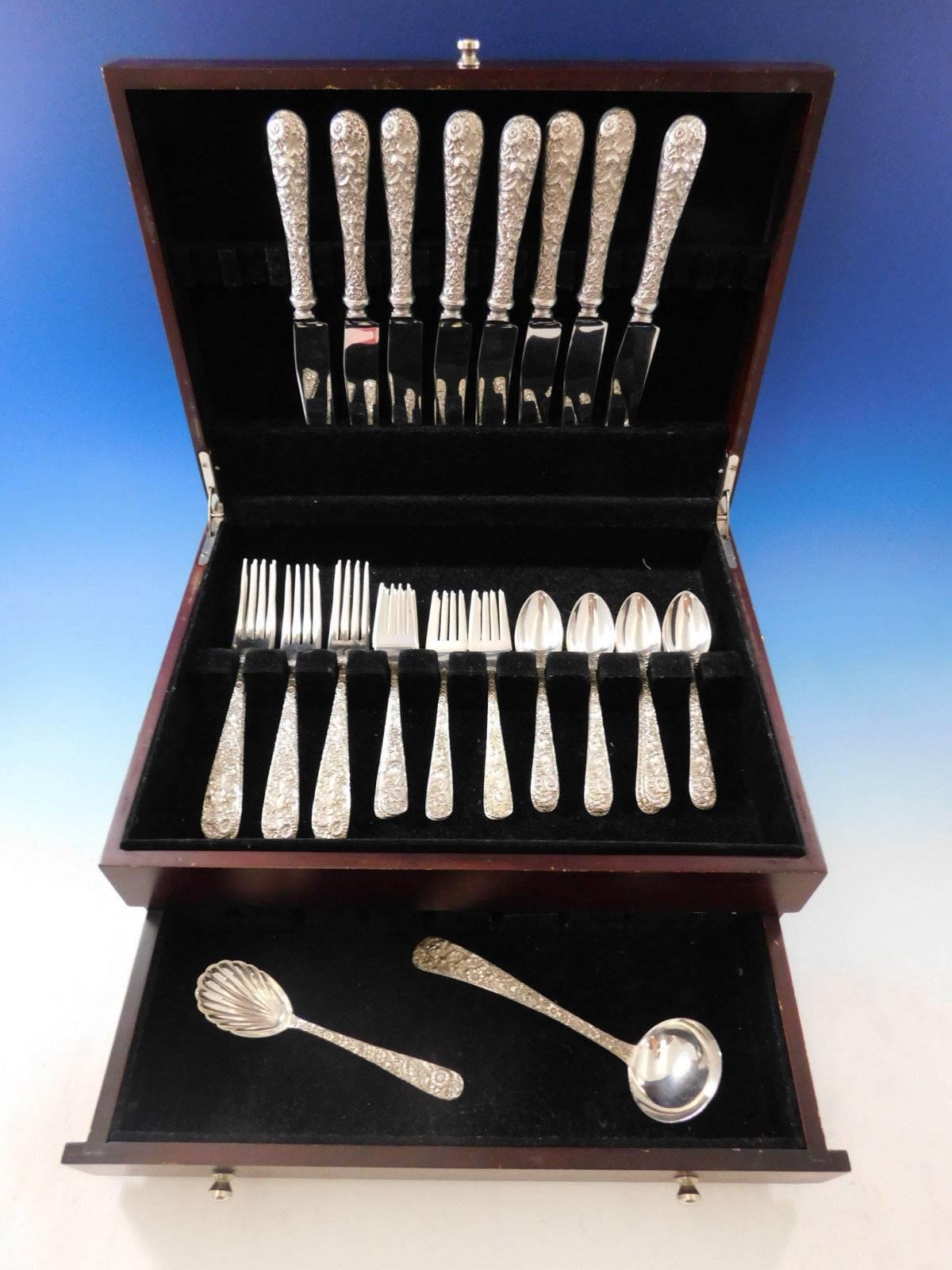 Dinner Size Repousse by Kirk Sterling silver Flatware set, 34 pieces. This set includes:

8 Dinner Size Knives, 9 7/8