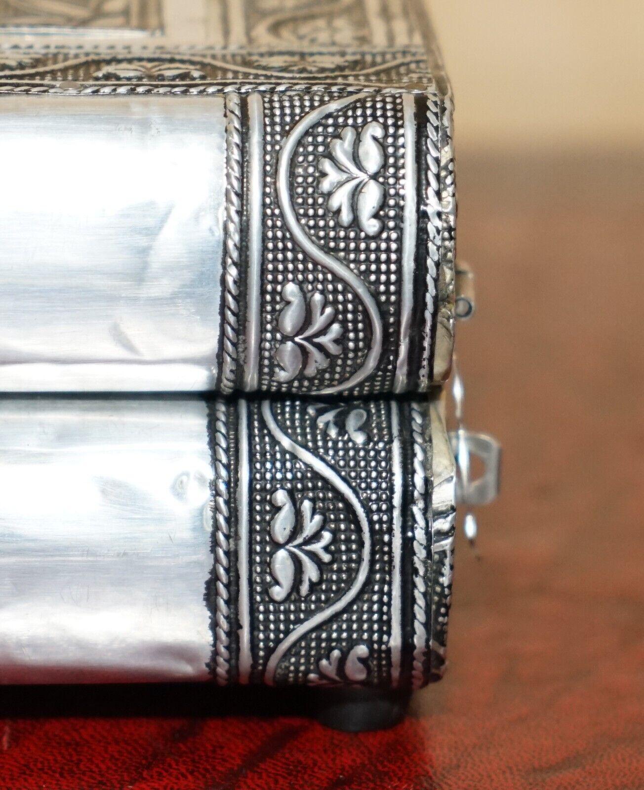 Hand-Crafted REPOUSSE INDiAN SILVER STACK OF BOOKS HIDDEN JEWELLERY BOX STORAGE LOVELY FIND