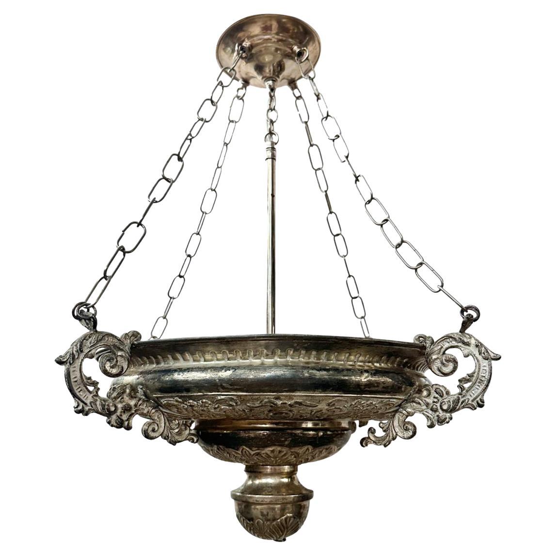 Repoussé Silberne Metall-Leuchte