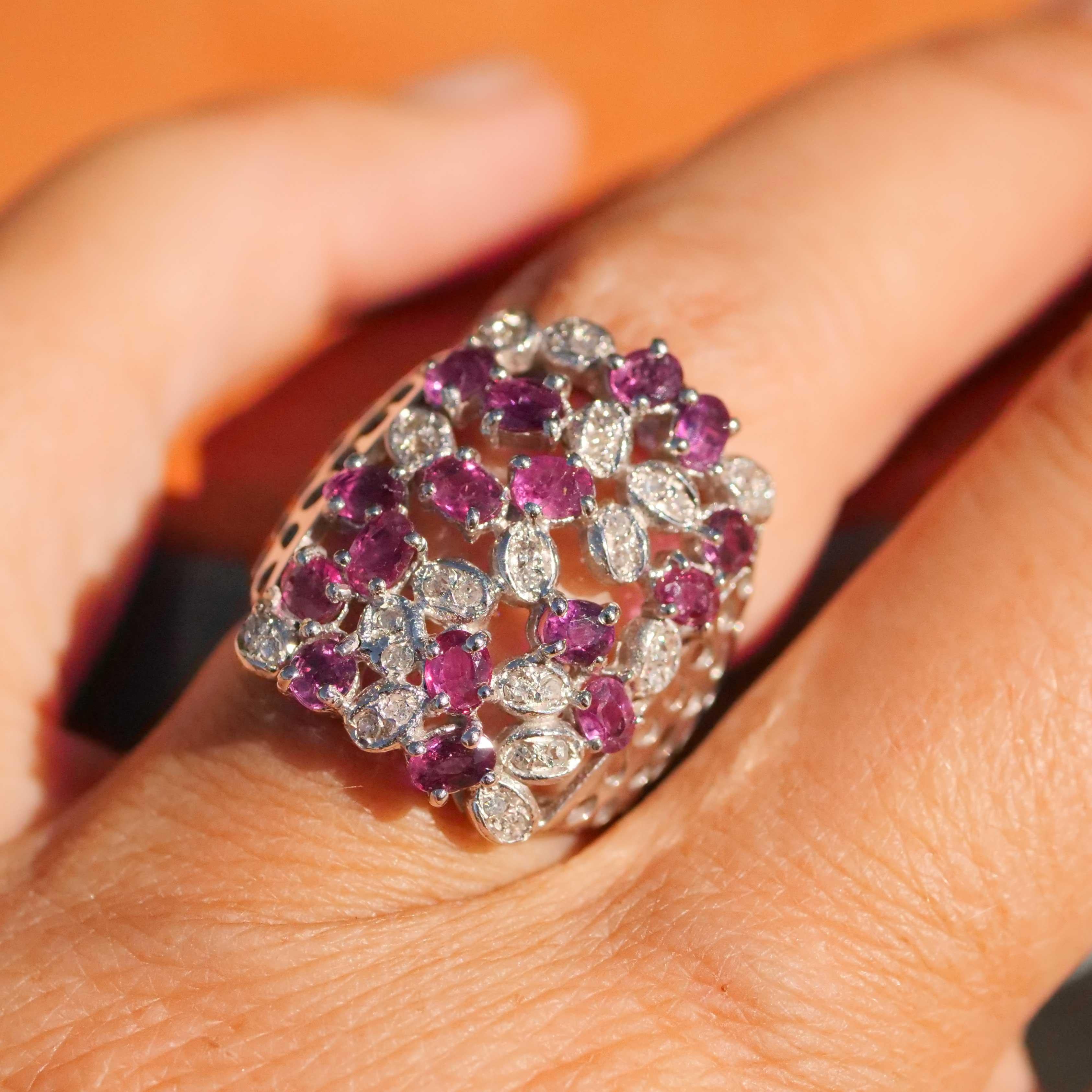 Rappresentante 2,50 ct Rubino Diamante Anello di un tipo speciale 18 kt 22x23 mm in vendita 6
