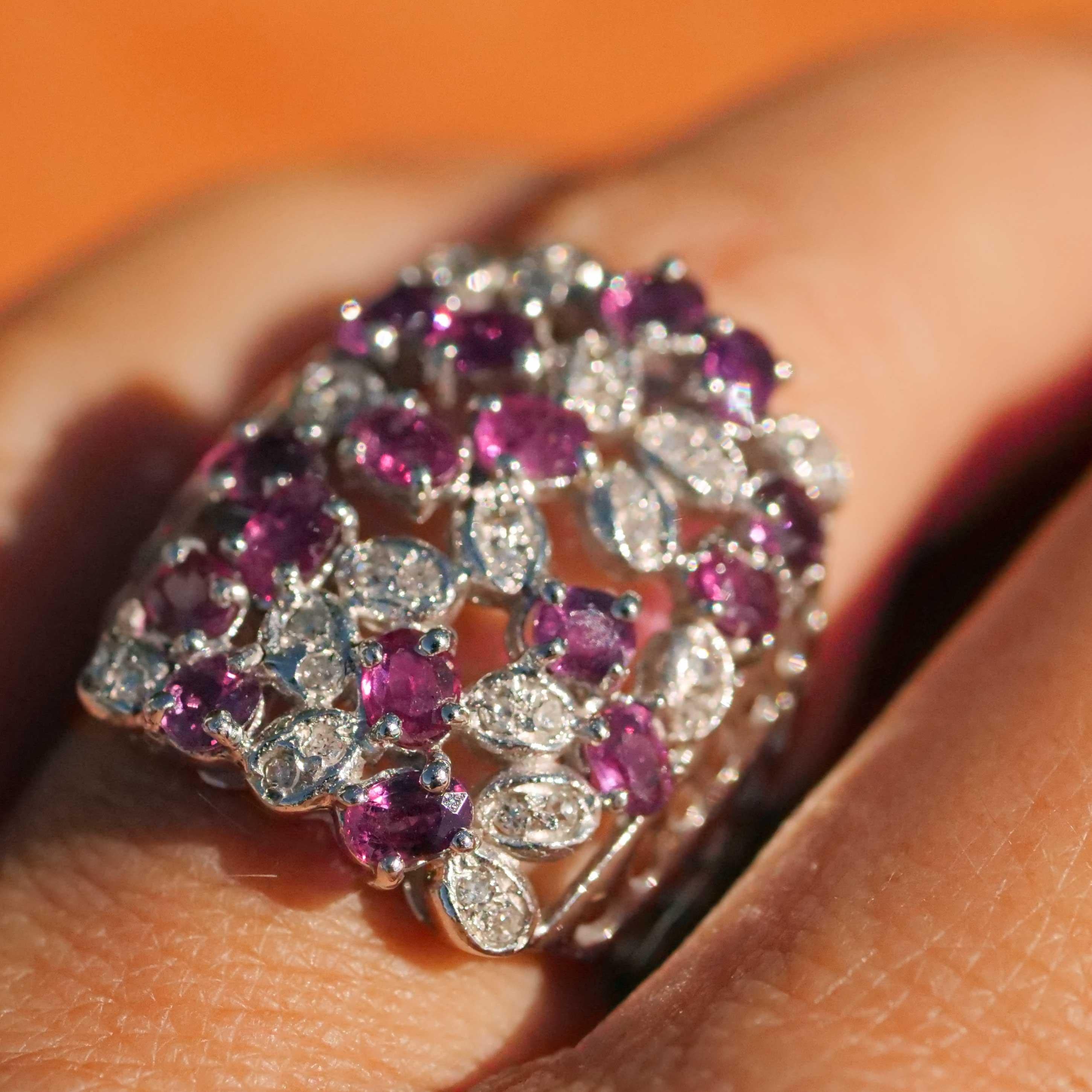 Rappresentante 2,50 ct Rubino Diamante Anello di un tipo speciale 18 kt 22x23 mm in vendita 7