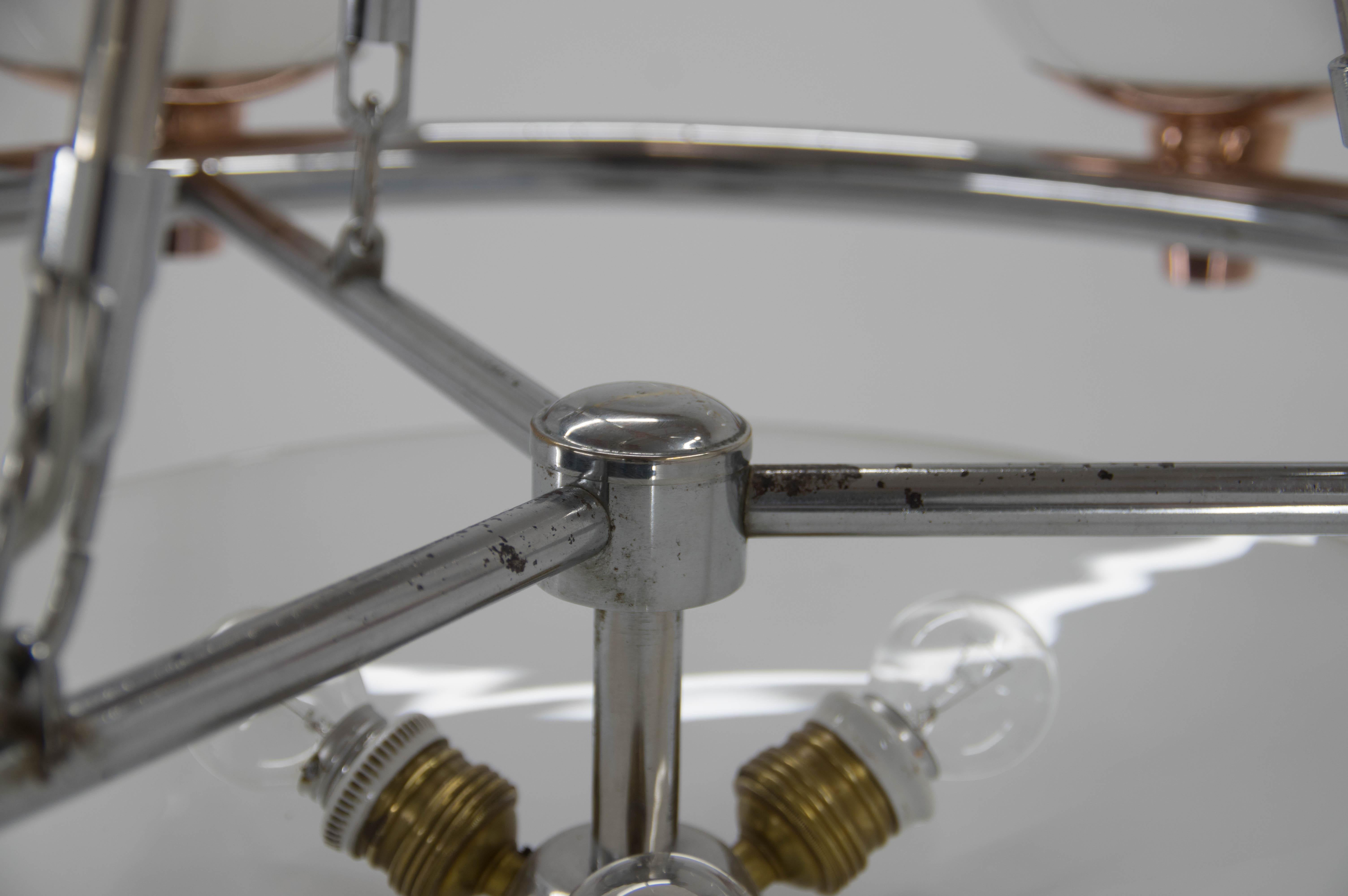 Representative Large Art Deco Chandelier, 1930s For Sale 1