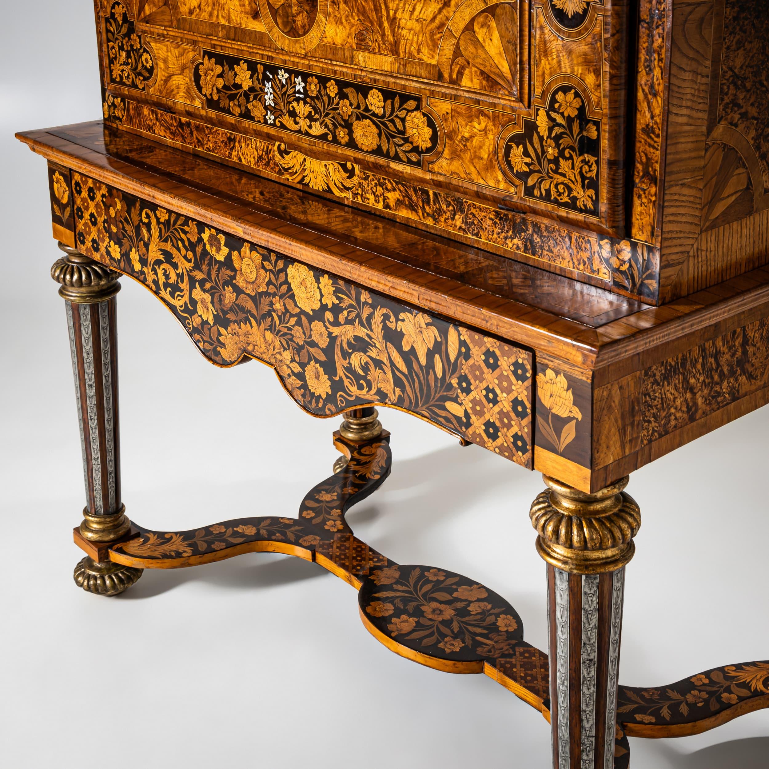Late 17th Century Representative Secretaire, William and Mary Period (1689–1702), London c. 1690 For Sale