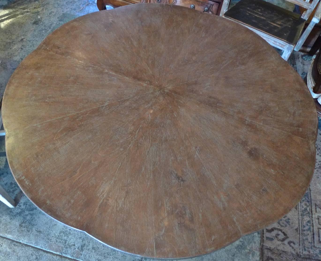 Reproduction 19th Century Style Stained Carved Wood Pedestal Breakfast Table In Excellent Condition In Santa Monica, CA