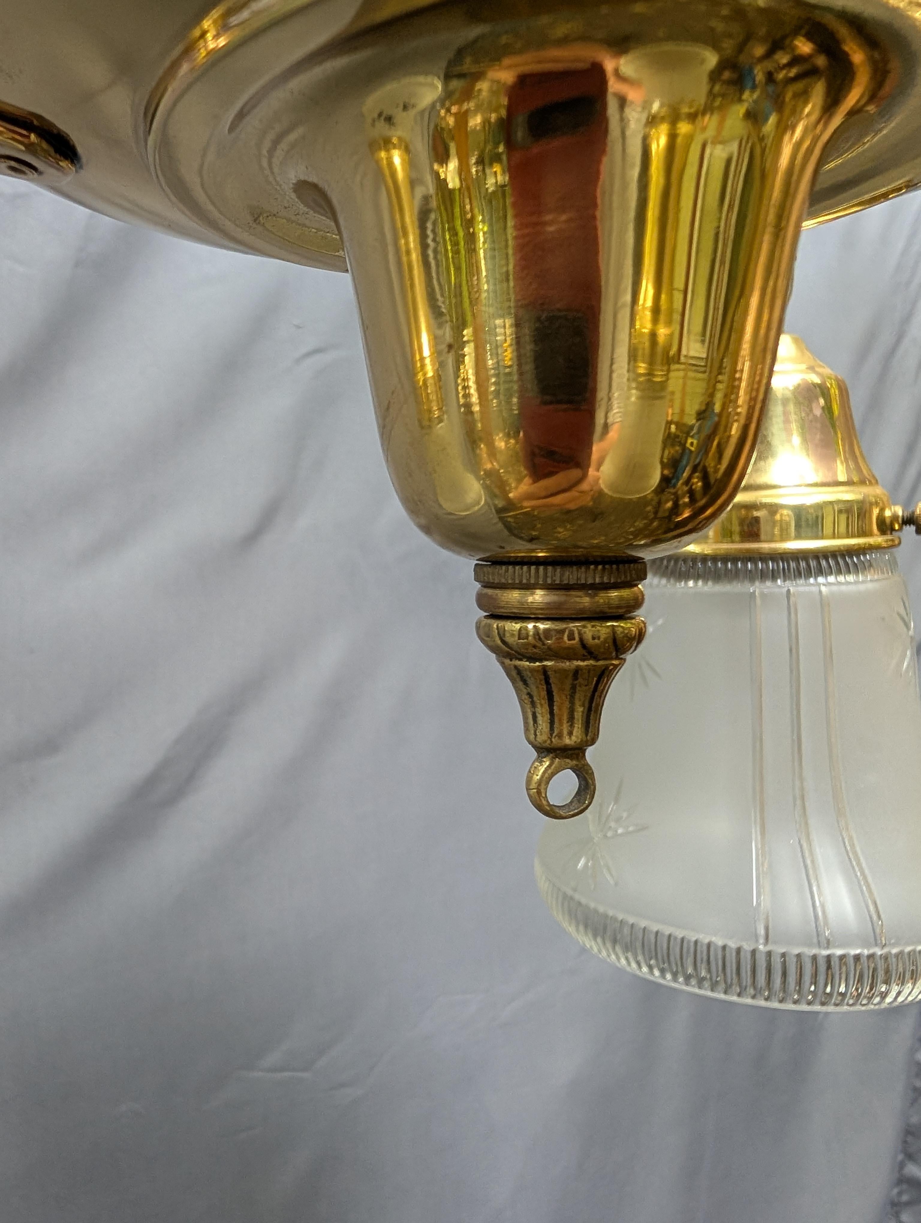 Reproducción de latón Victoriana Lámpara colgante de 3 luces en venta 5