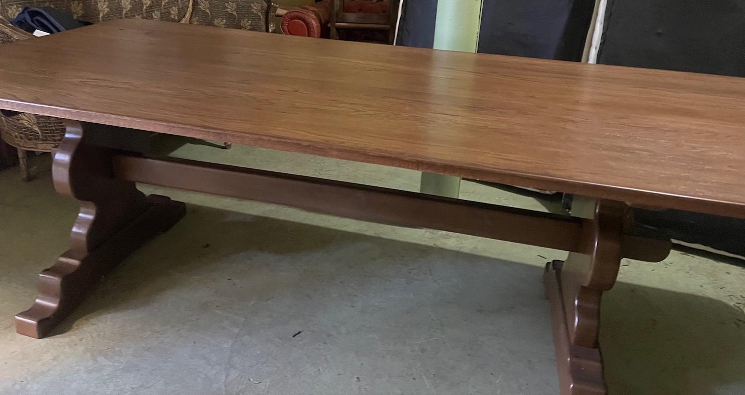 Reproducción de la mesa de comedor campestre de caballete 6