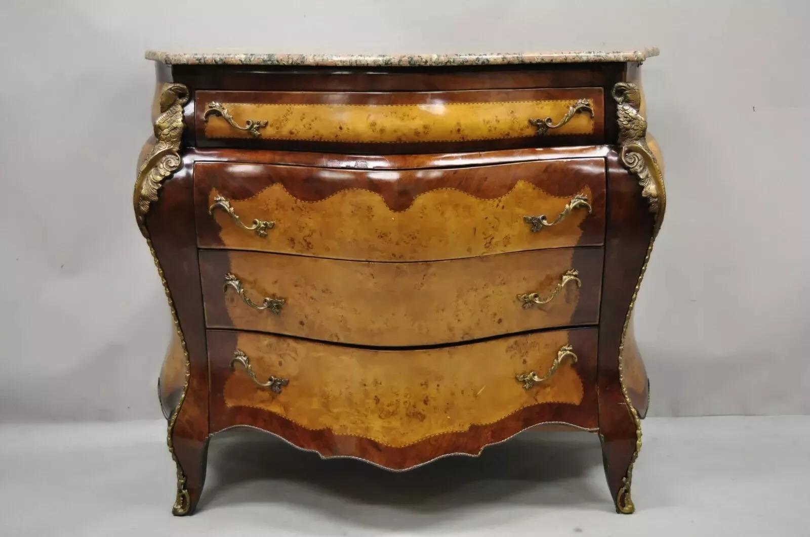 Sconosciuto Riproduzione di un comò francese in stile Luigi XV con piano in marmo rosa in vendita