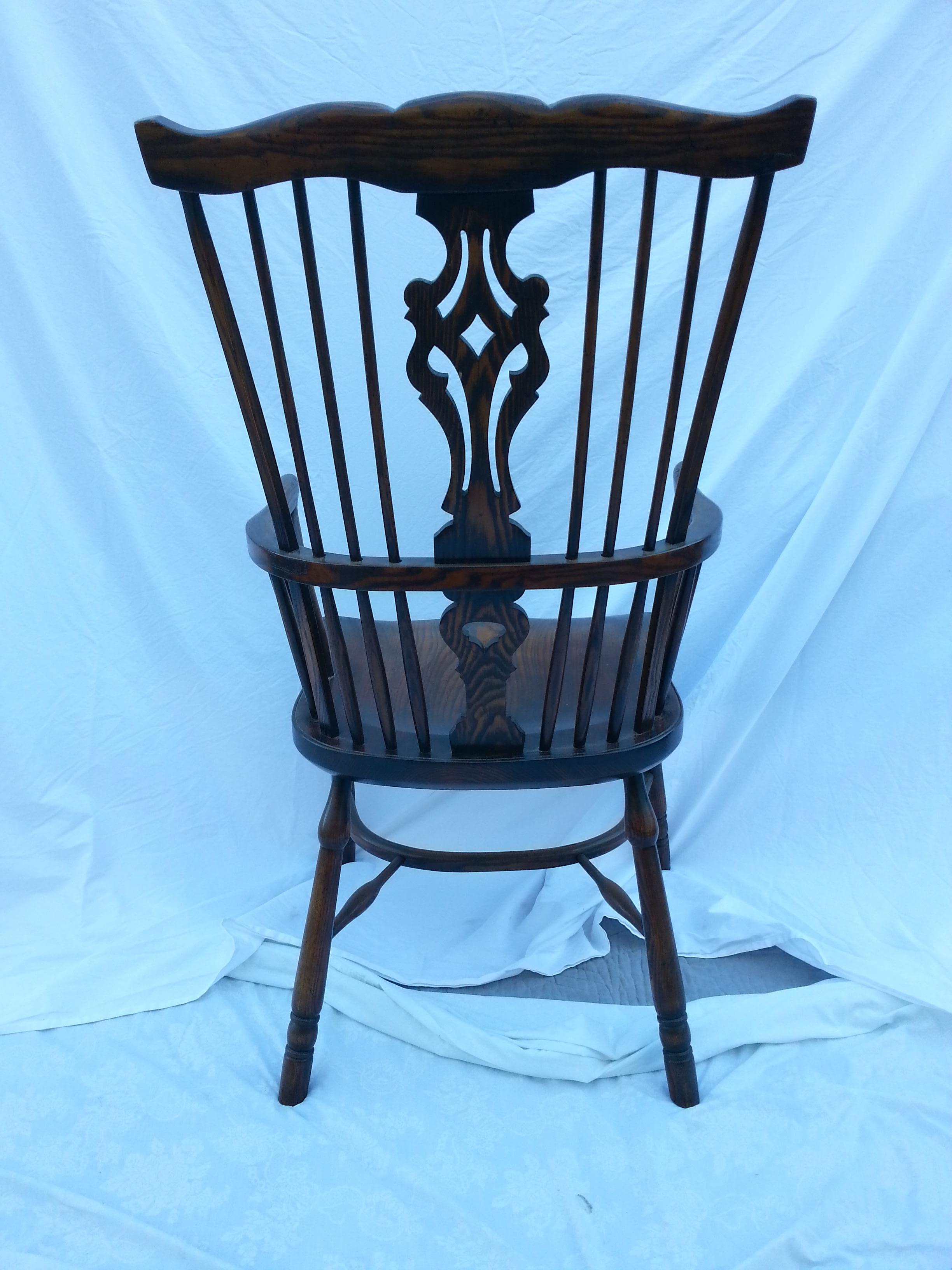 Reproduction Georgian Windsor Spatback Armchair with Dark Stain In Excellent Condition For Sale In Nantucket, MA