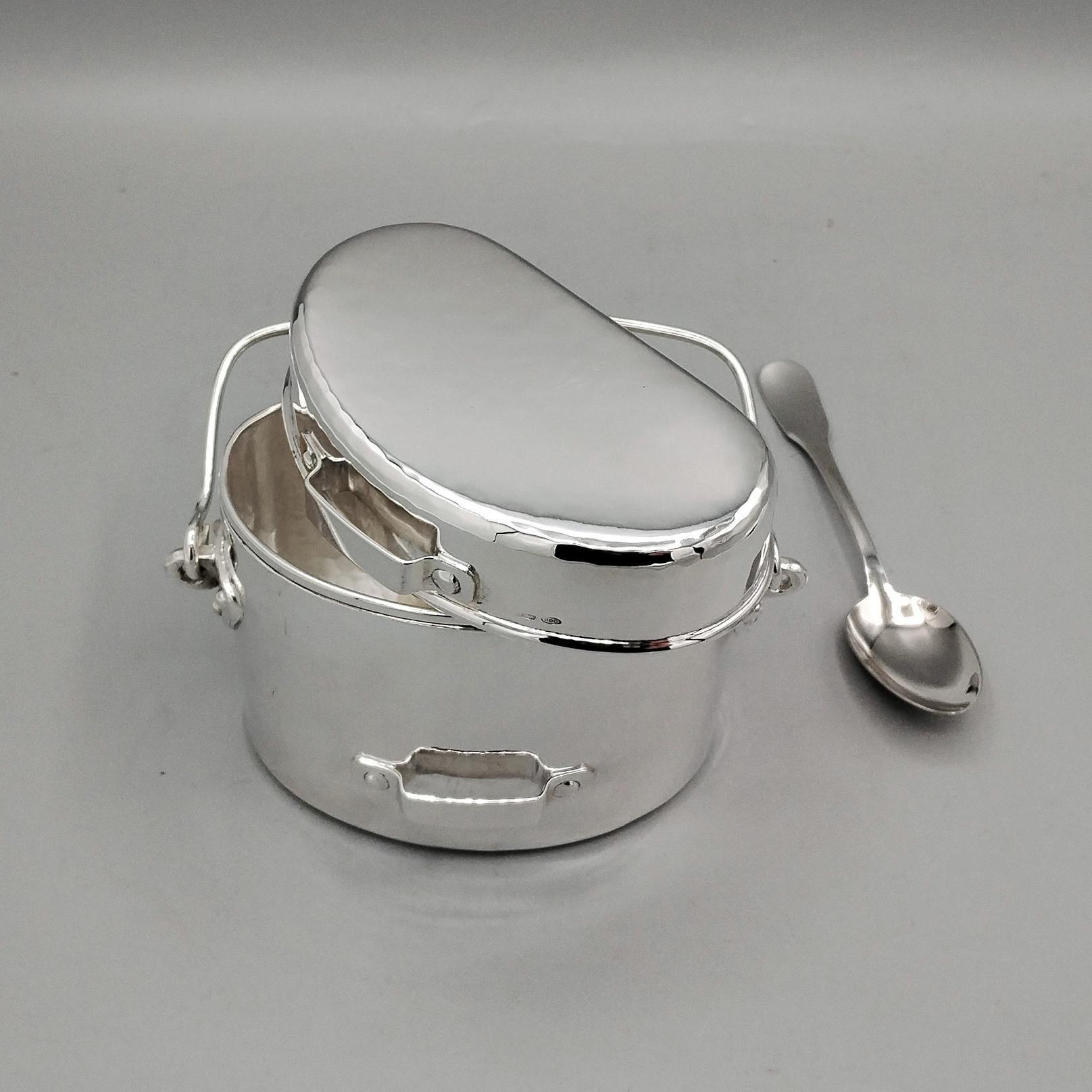 Reproducción en plata 800 maciza de una antigua caja y cuchara de racionamiento militar italiana en venta 4