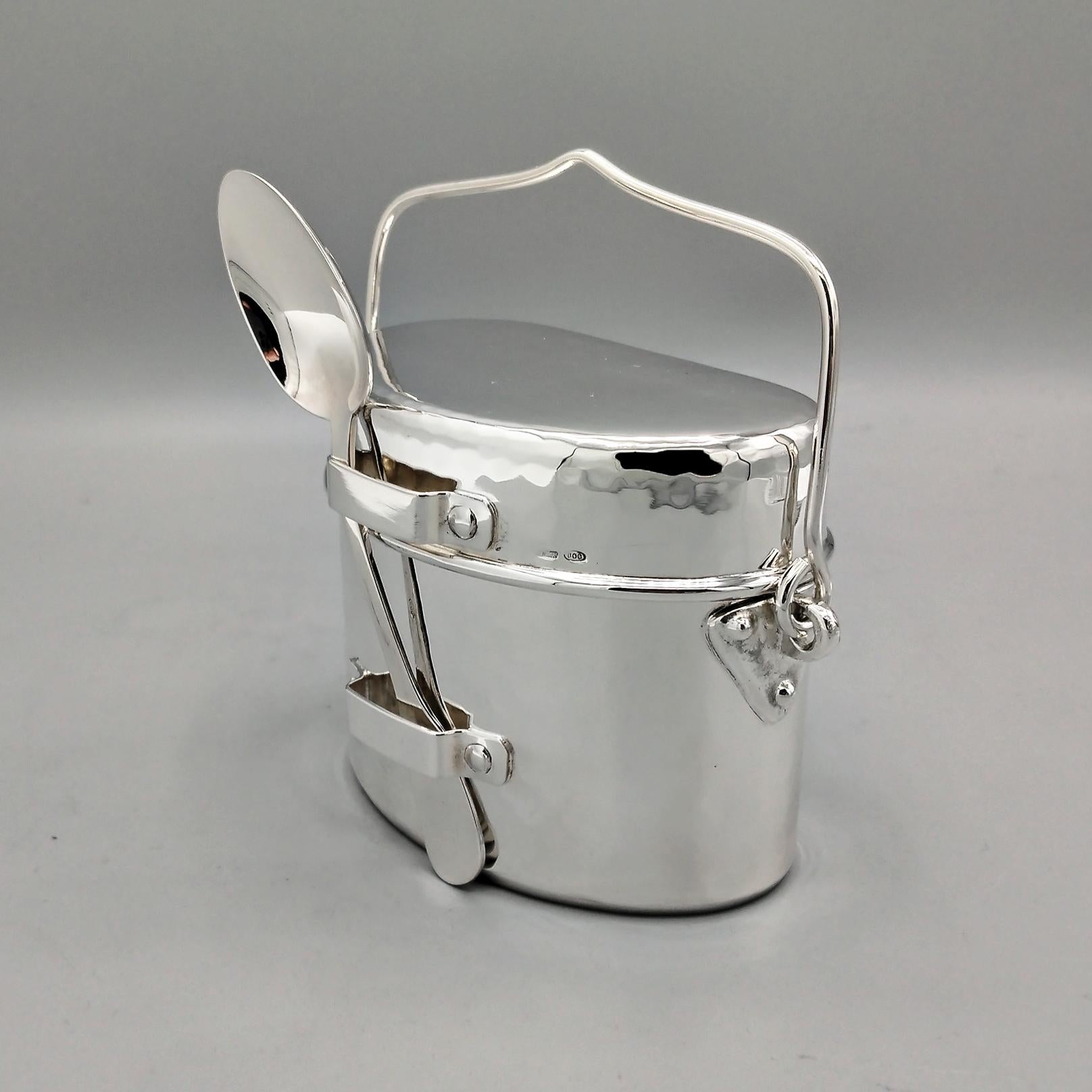 Reproducción en plata 800 maciza de una antigua caja y cuchara de racionamiento militar italiana en venta 7