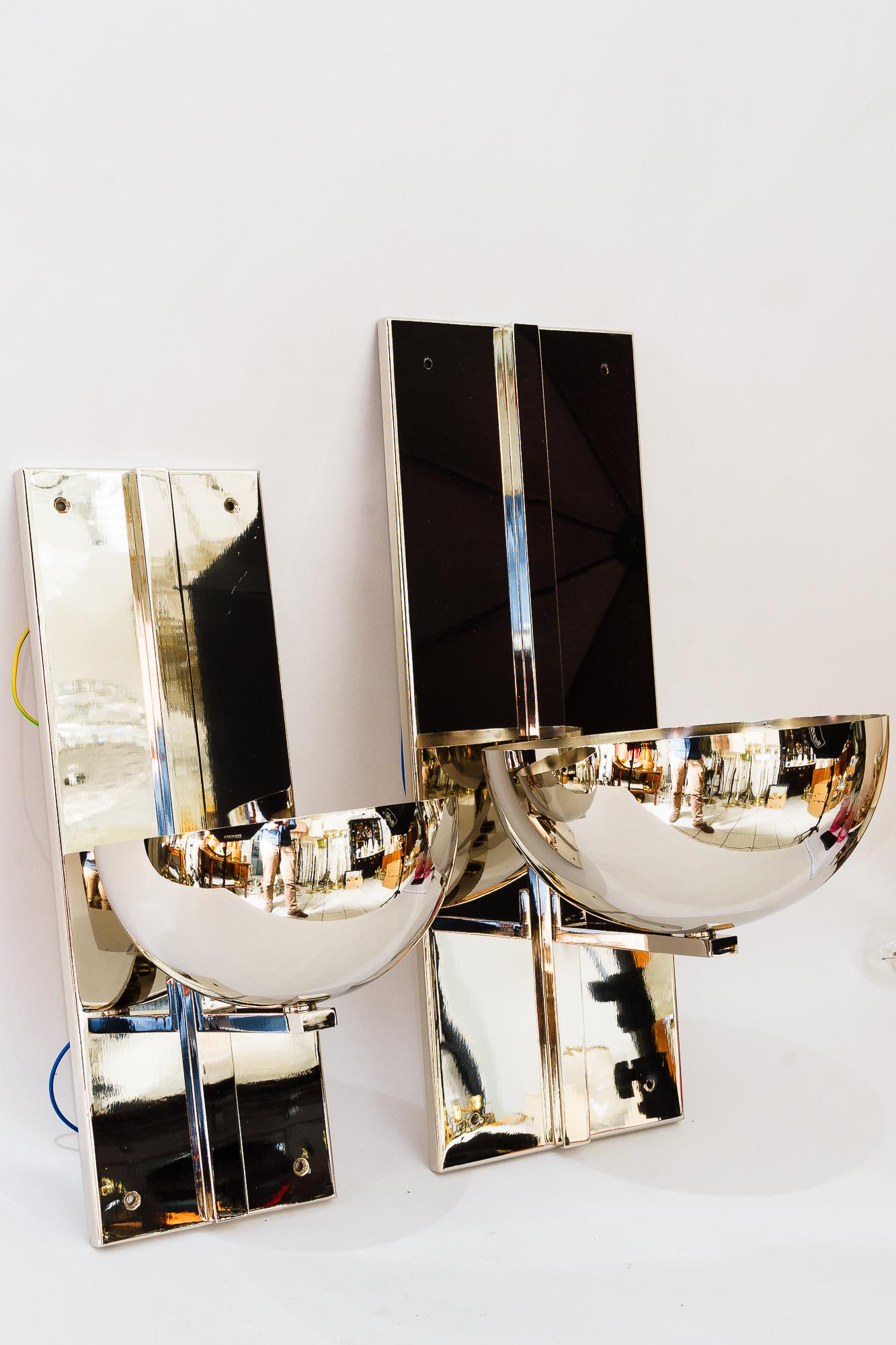 Riproduzione di una lampada da parete in nichel art déco (più piccola) in vendita 3