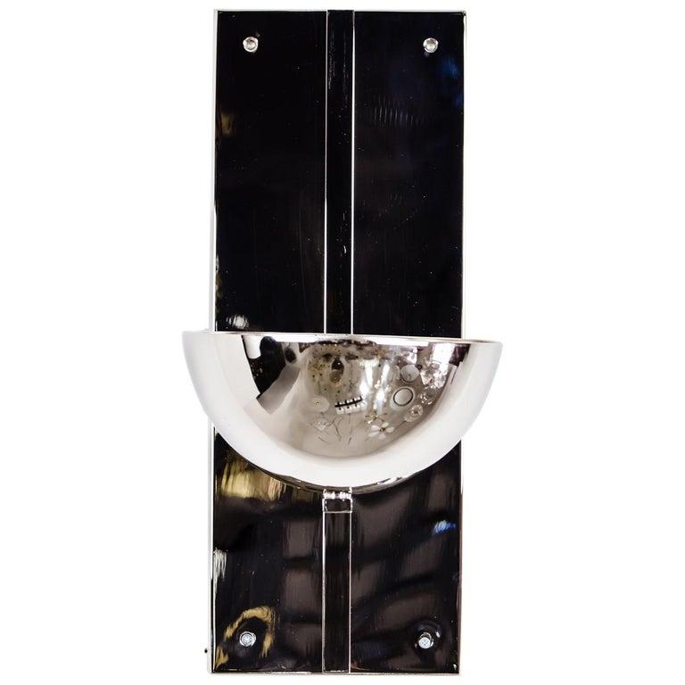 Austriaco Riproduzione di una lampada da parete in nichel art déco (più piccola) in vendita