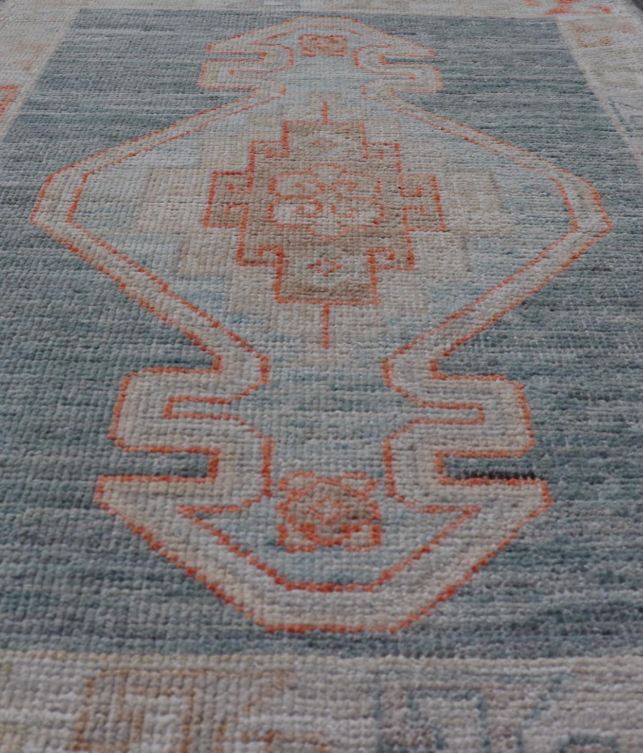 Reproduction Oushak Rug with Soft Gray, Ivory, and Coral Accents 2'1 x 3'3 In New Condition For Sale In Atlanta, GA
