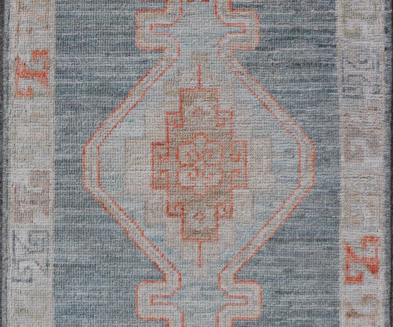 Wool Reproduction Oushak Rug with Soft Gray, Ivory, and Coral Accents 2'1 x 3'3 For Sale