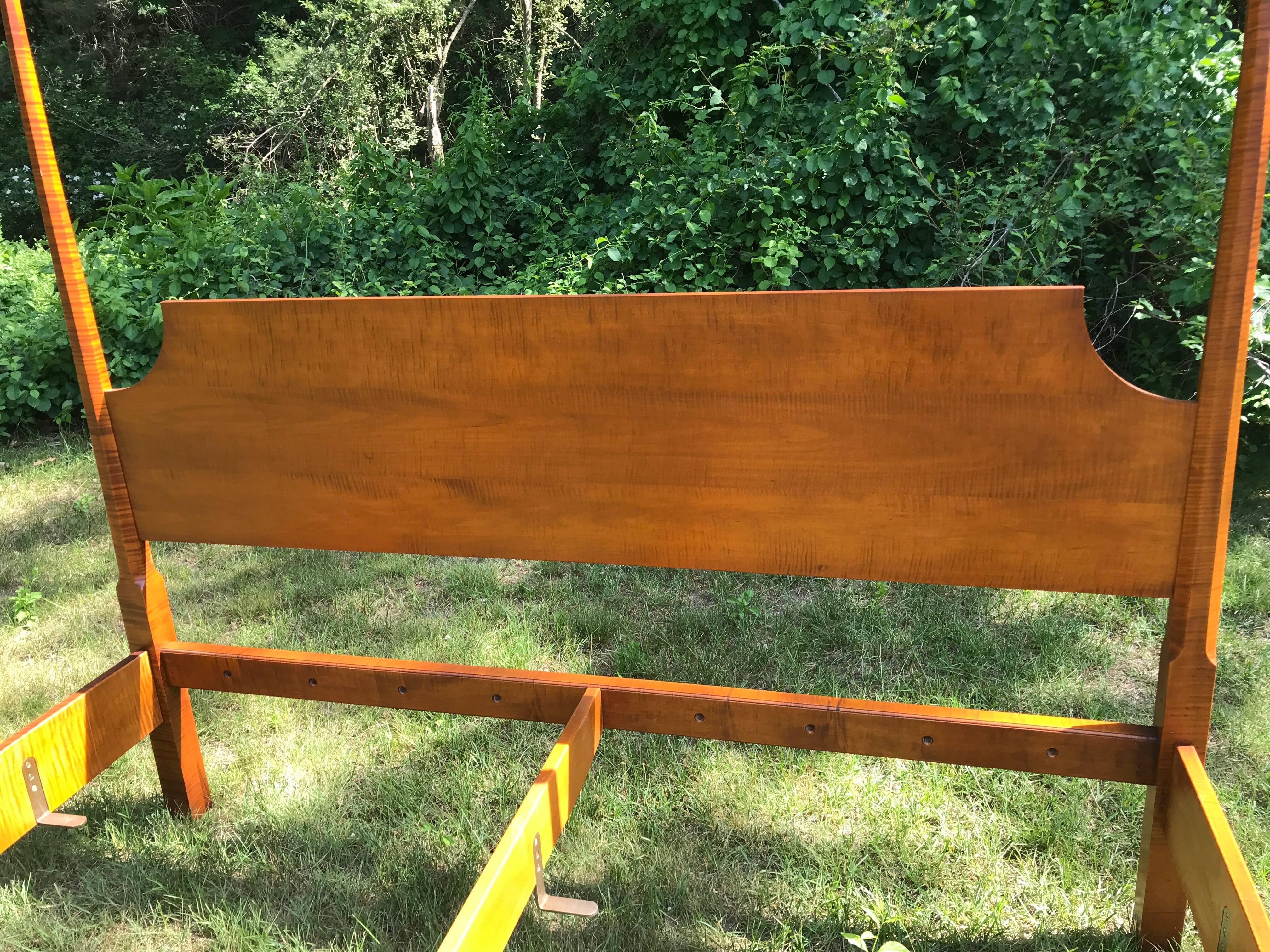 Reproduction Pencil Post King Bed in Tiger Maple In New Condition For Sale In Billerica, MA
