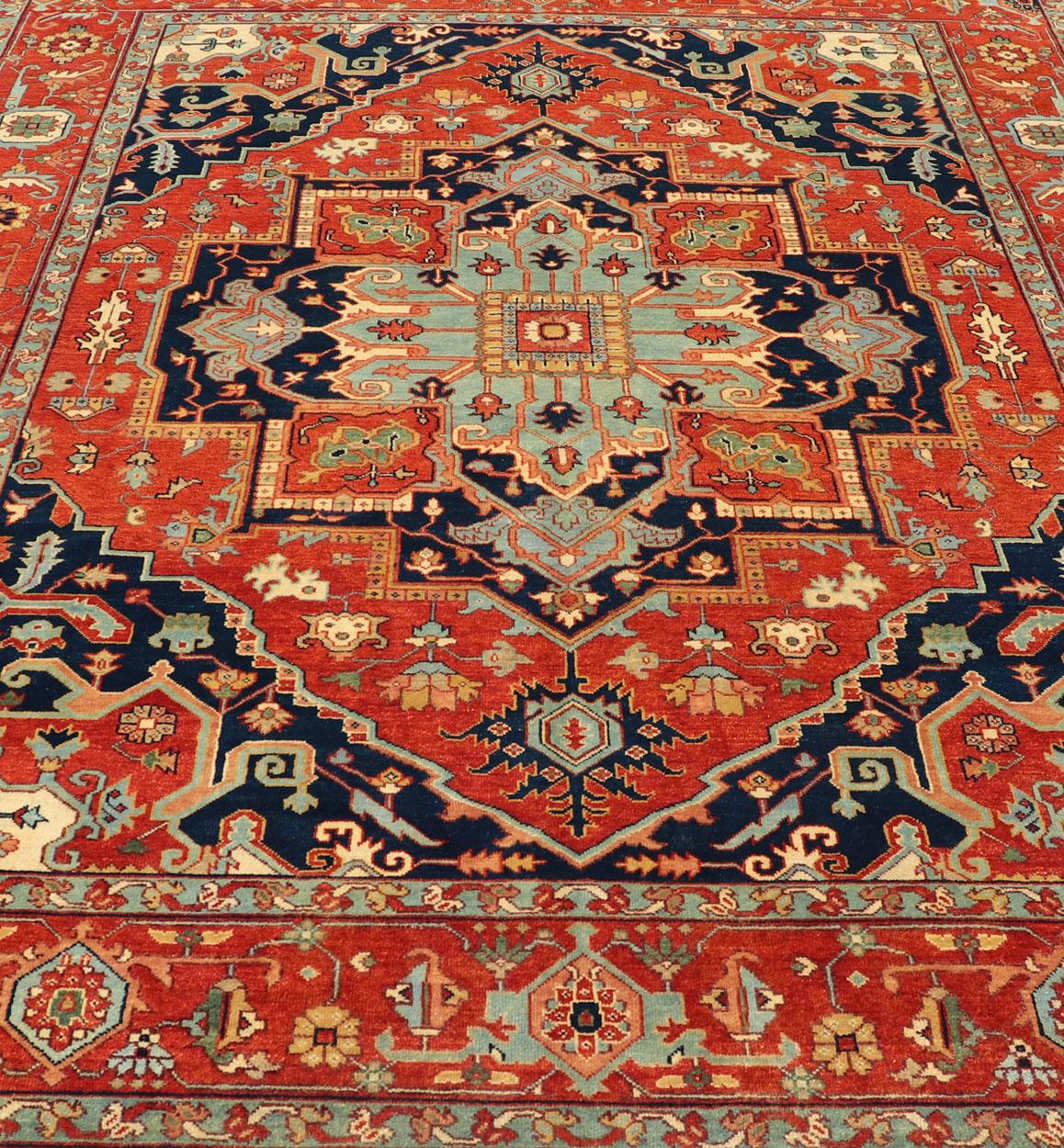 Reproduction Serapi-Heriz Medallion Geometric Hand-Knotted Carpet  For Sale 3